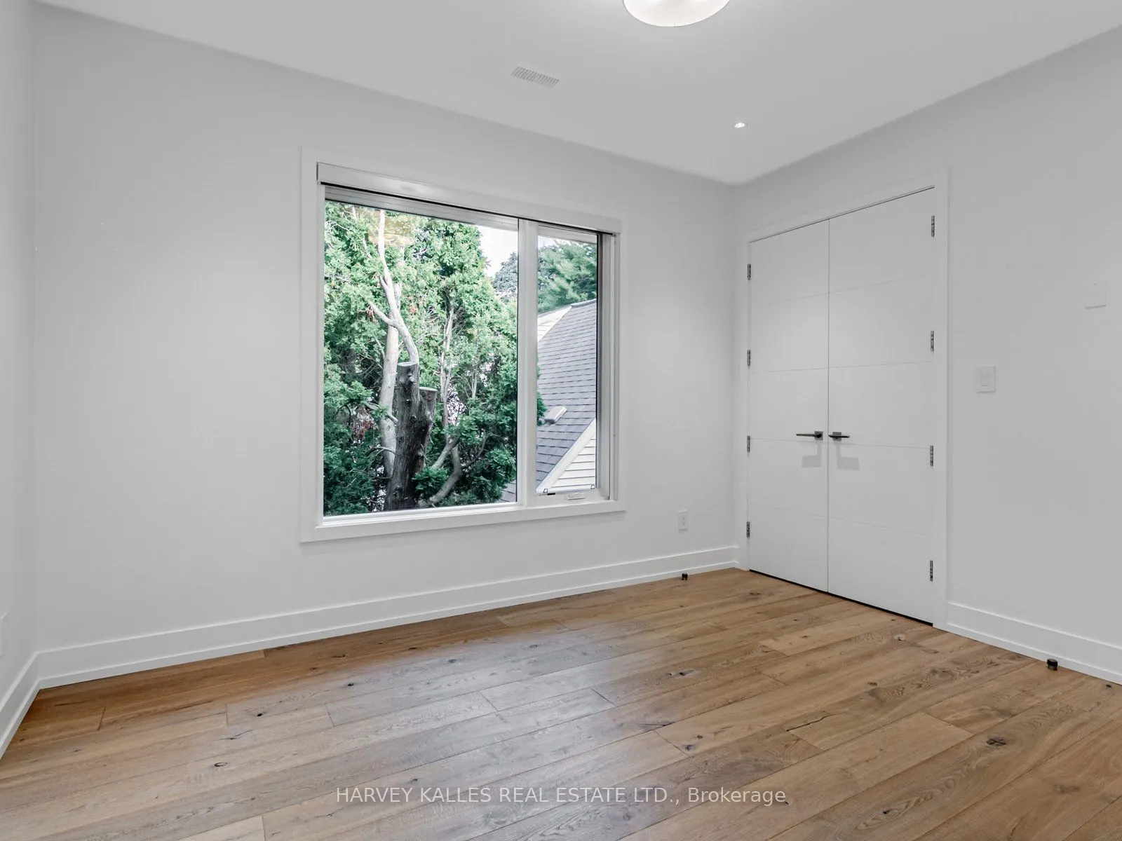38 Van Dusen Boulevard