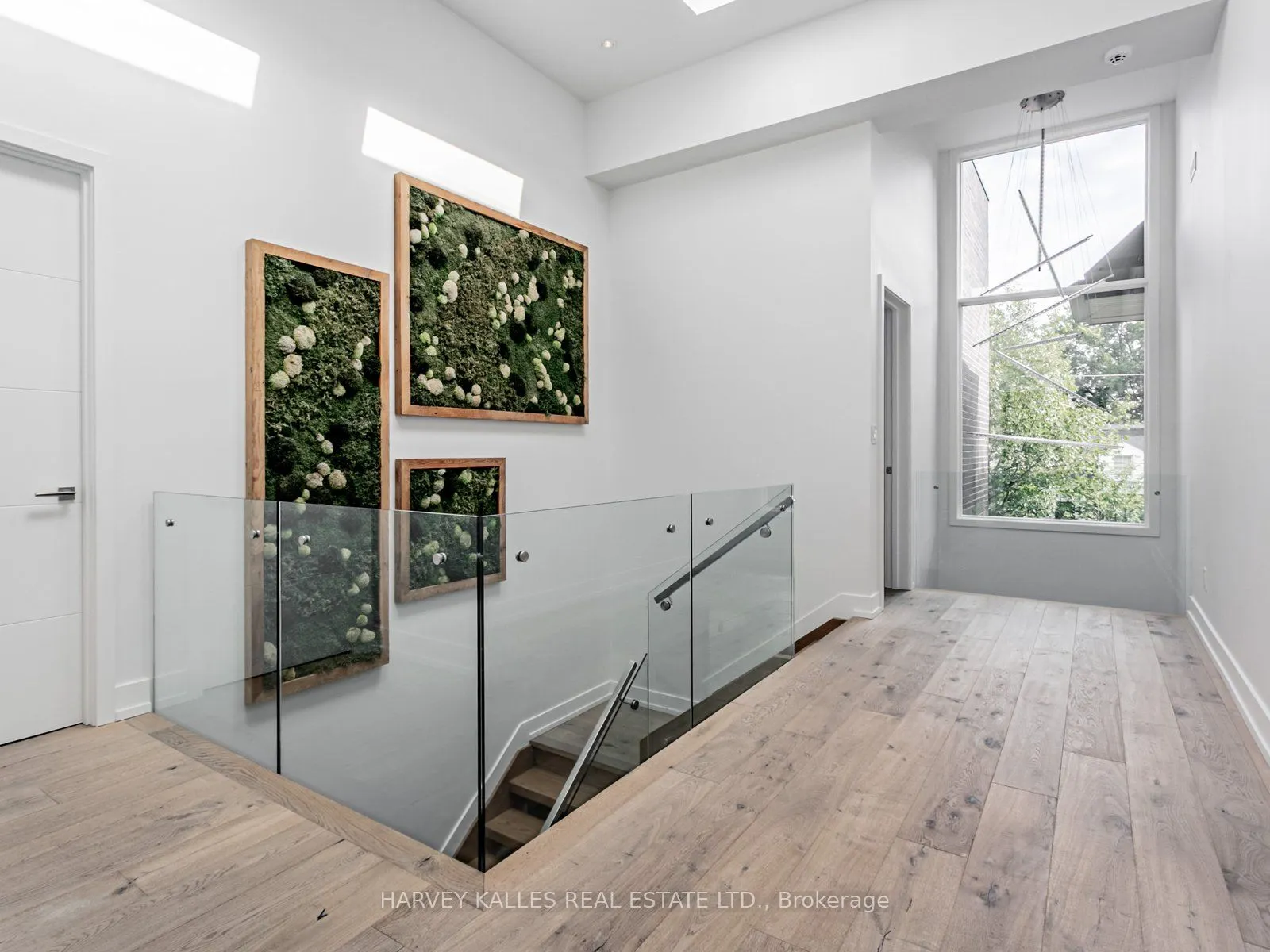 38 Van Dusen Boulevard