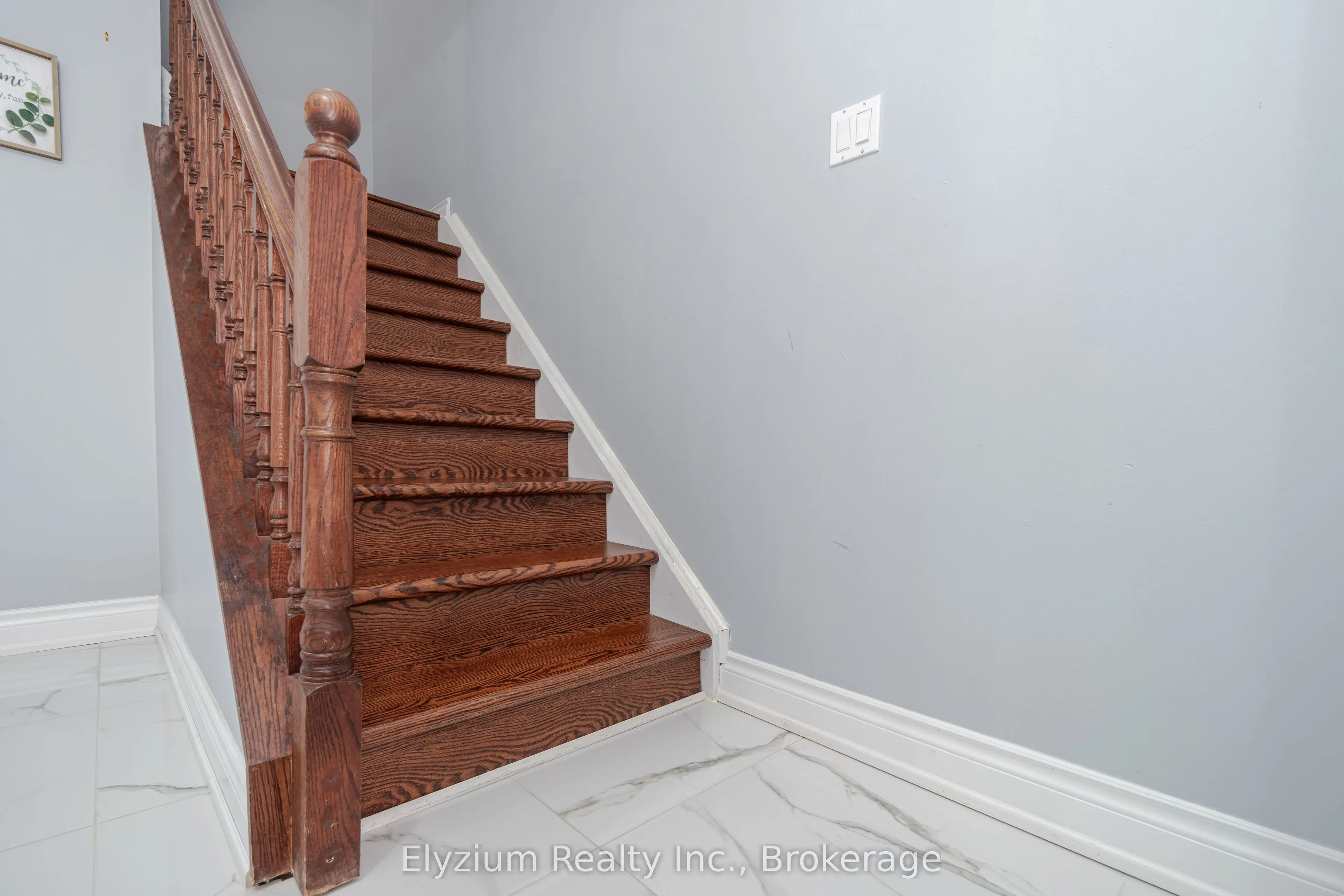 1039 Cedarglen Gate, #24