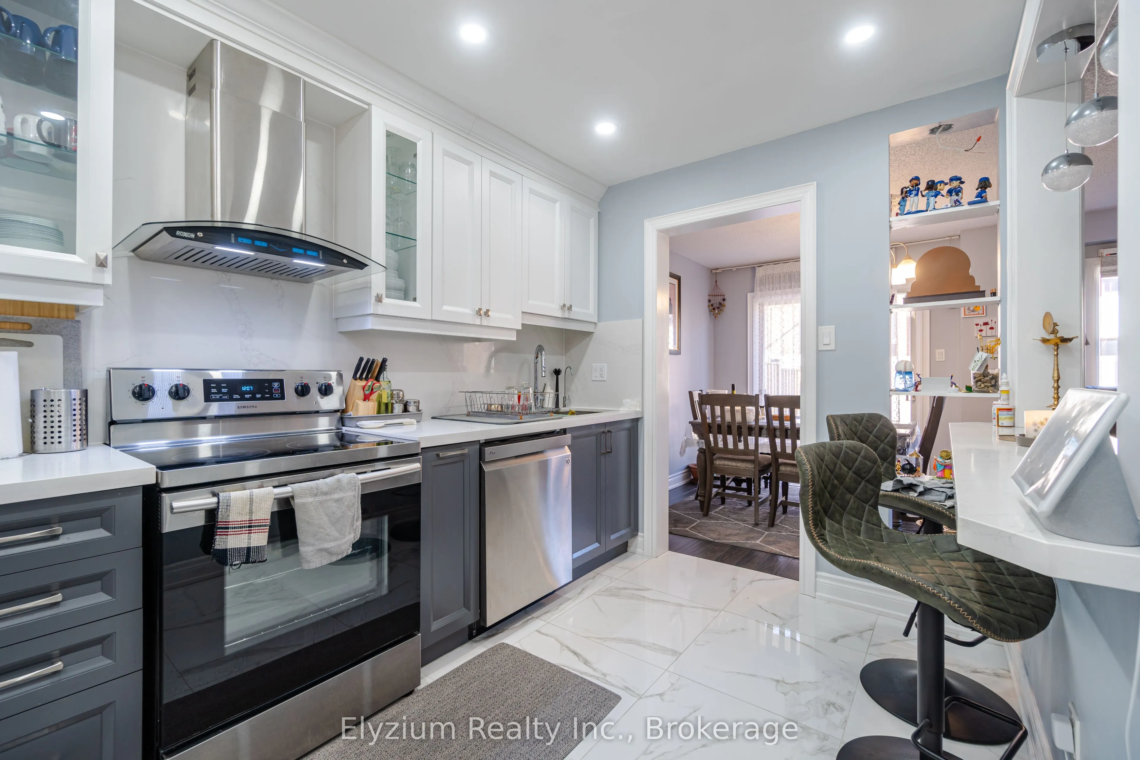 1039 Cedarglen Gate, #24