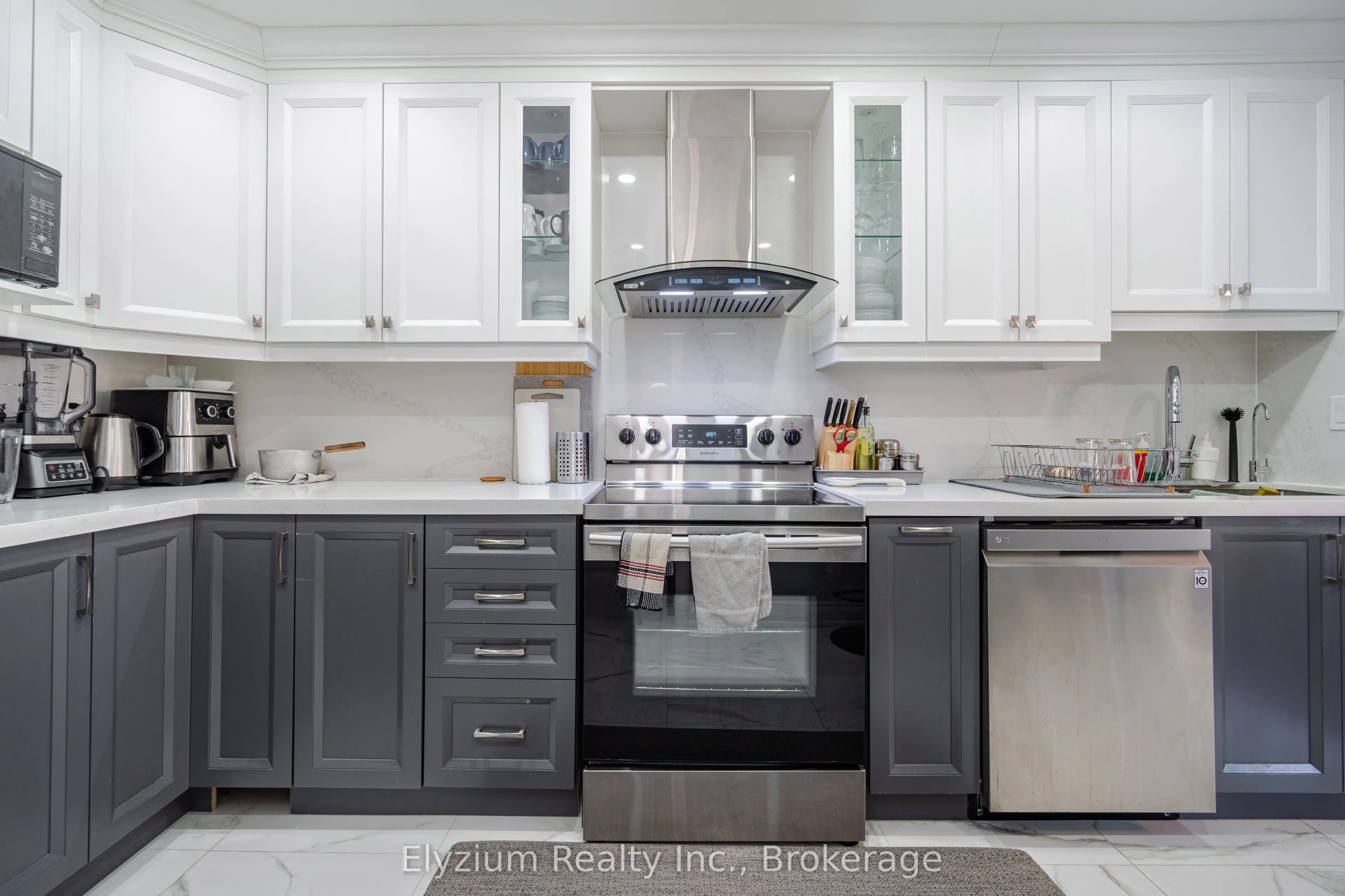 1039 Cedarglen Gate, #24