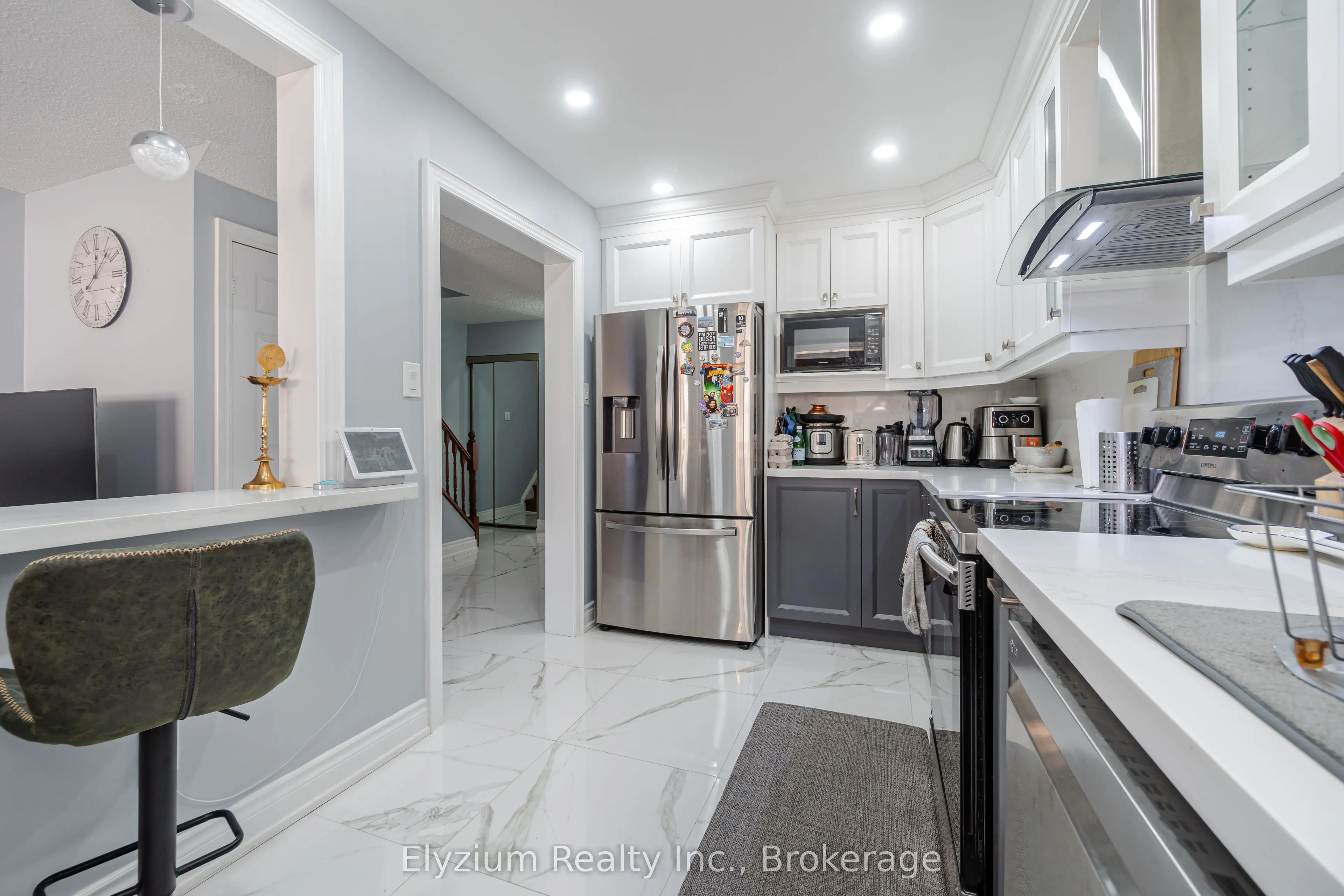 1039 Cedarglen Gate, #24