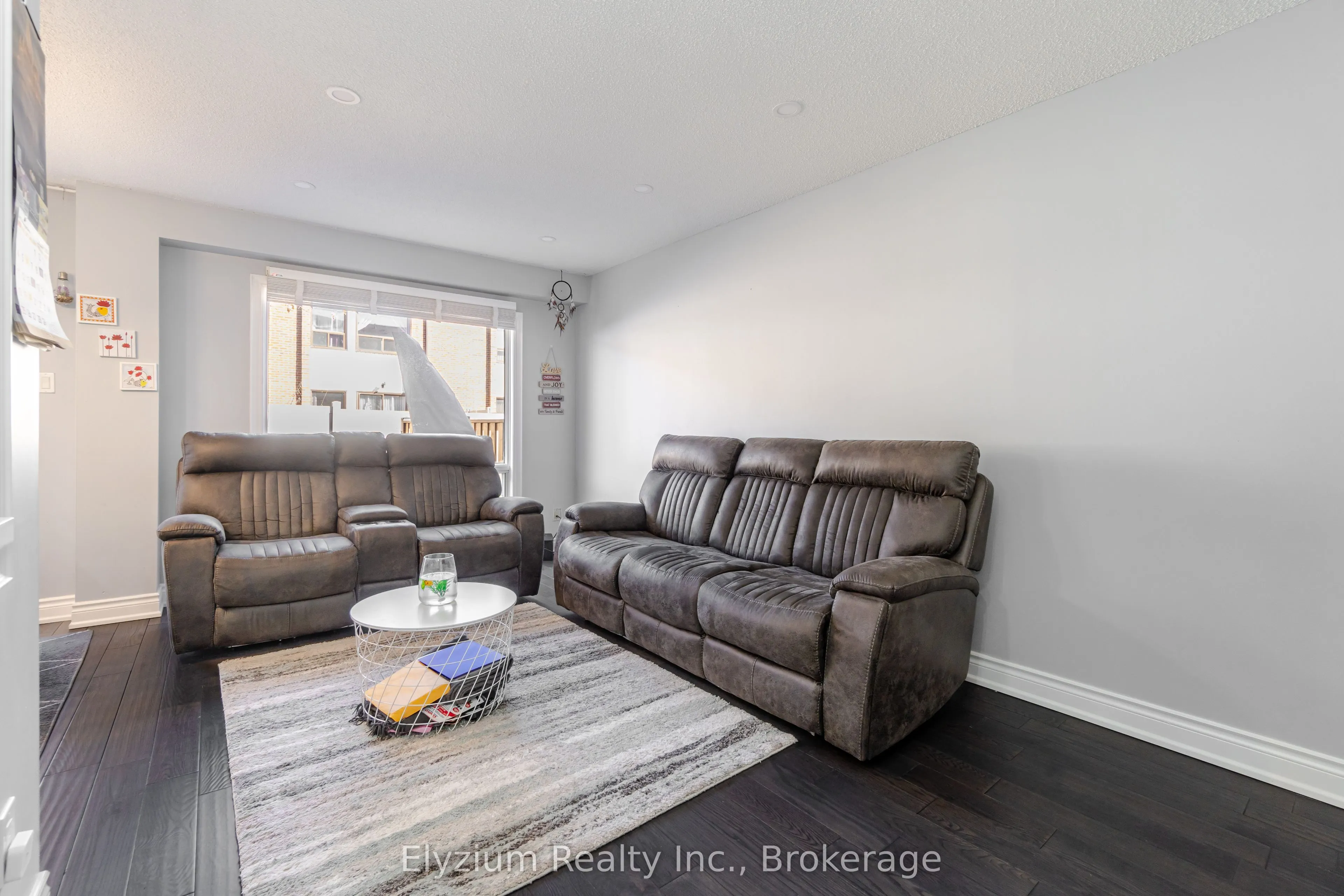 1039 Cedarglen Gate, #24