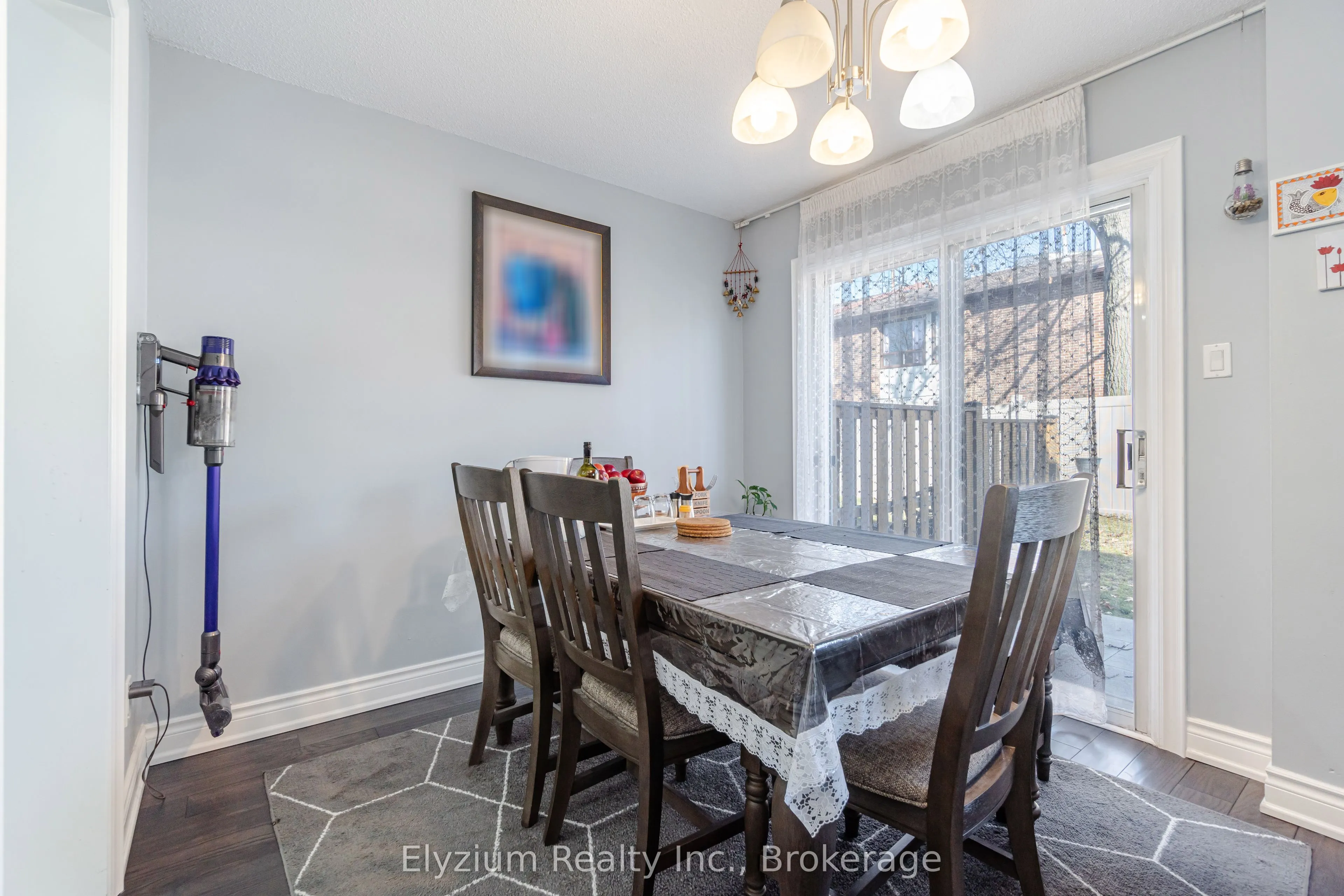 1039 Cedarglen Gate, #24