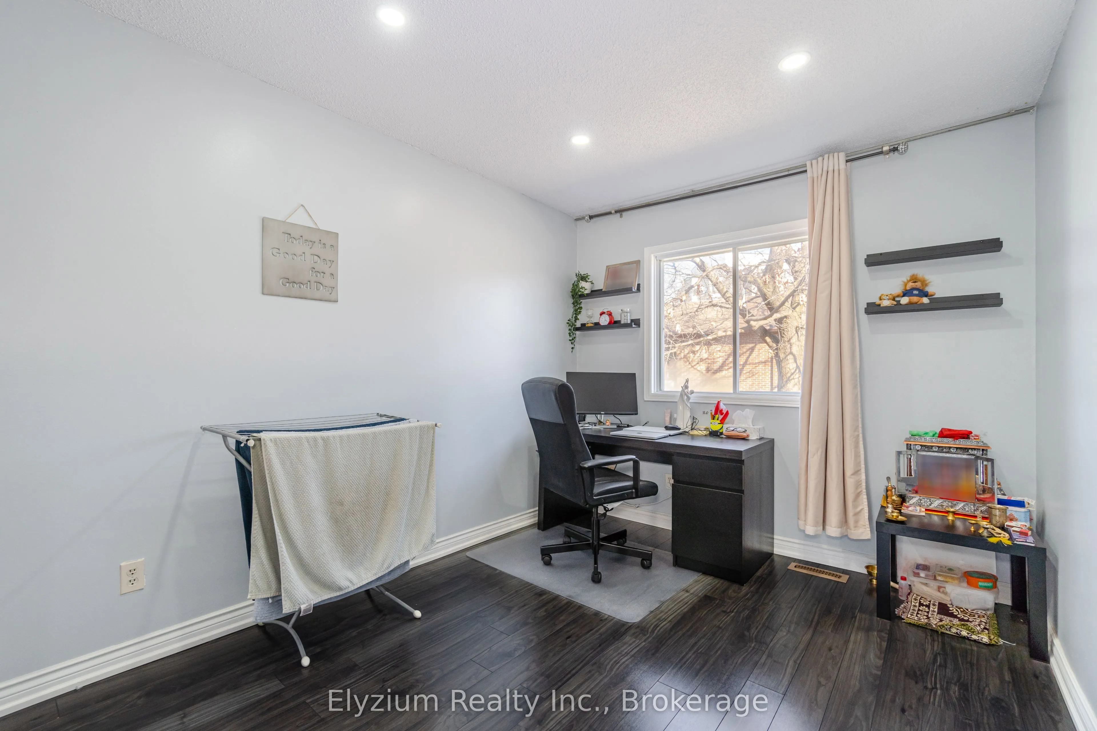 1039 Cedarglen Gate, #24