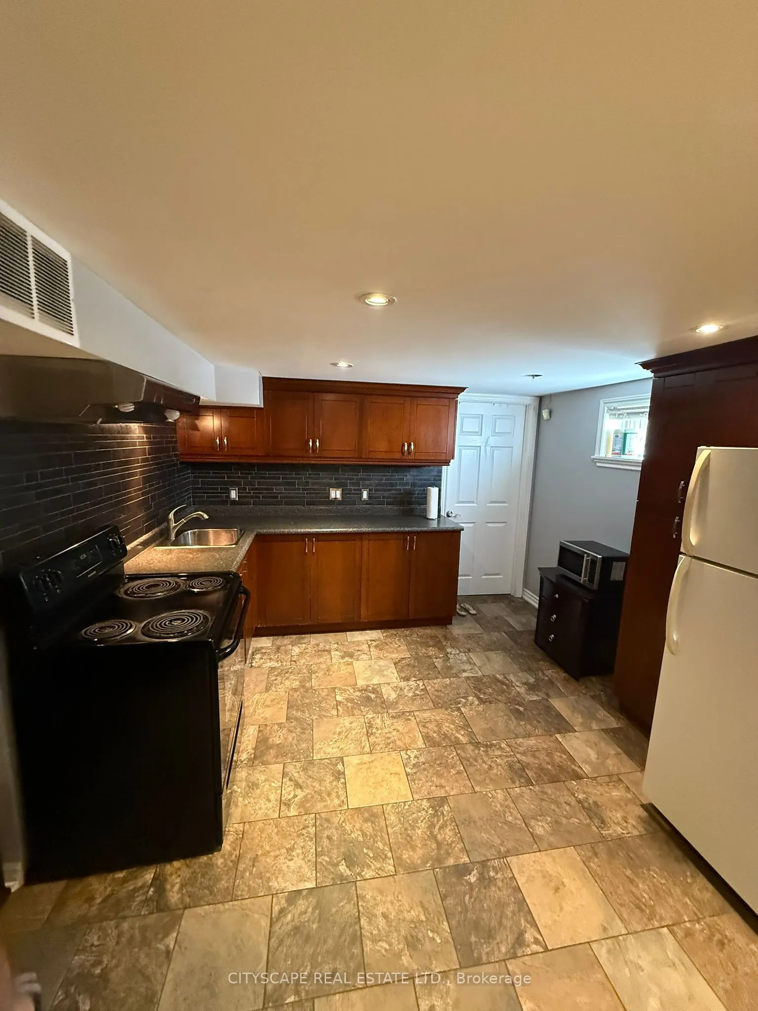 12 Pagoda Place, #Lower