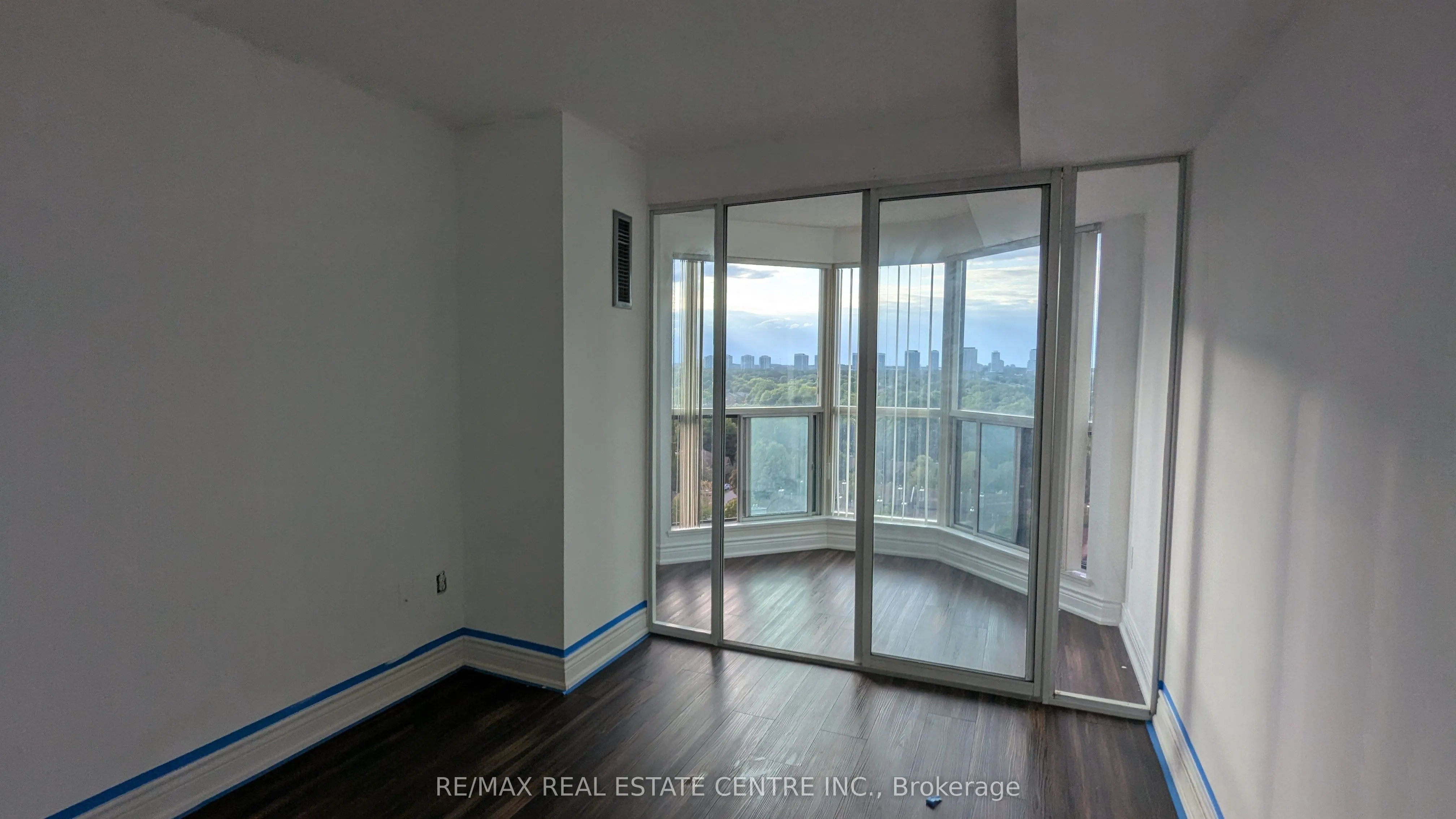 2177 Burnhamthorpe Rd W Road, #1308