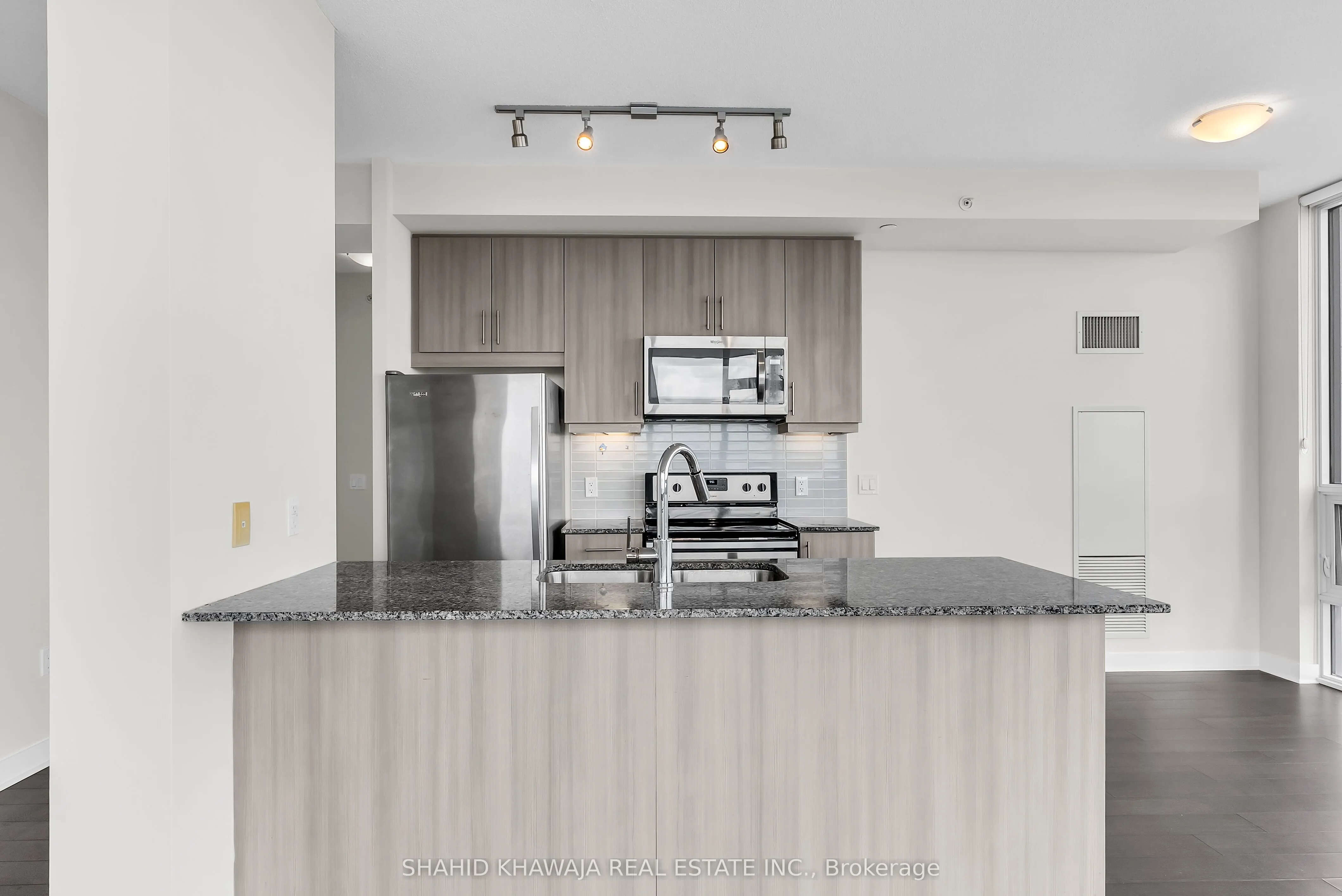 3975 Grand Park Drive, #4004