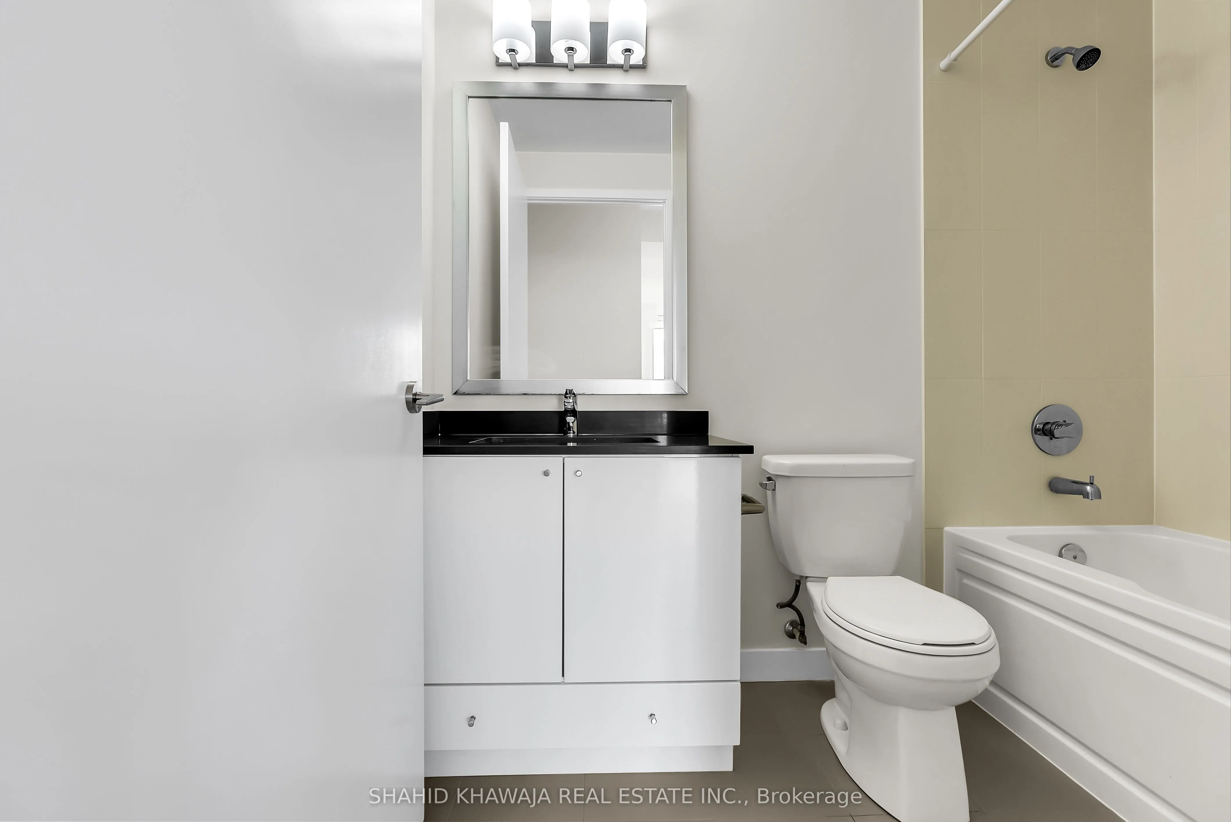 3975 Grand Park Drive, #4004