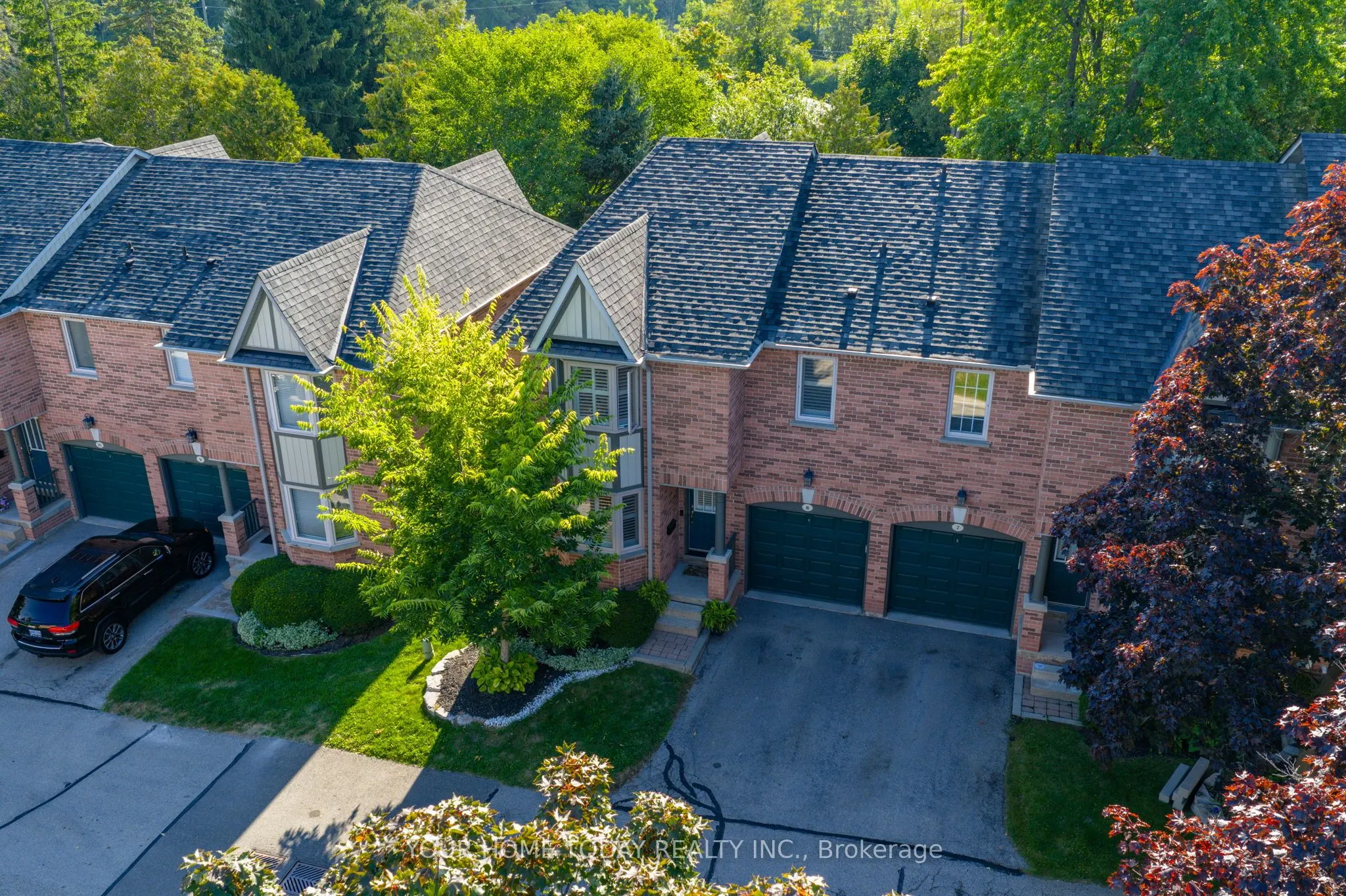 76 River Drive, #8
