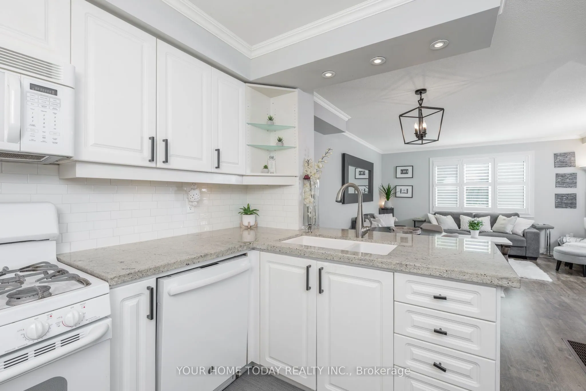76 River Drive, #8