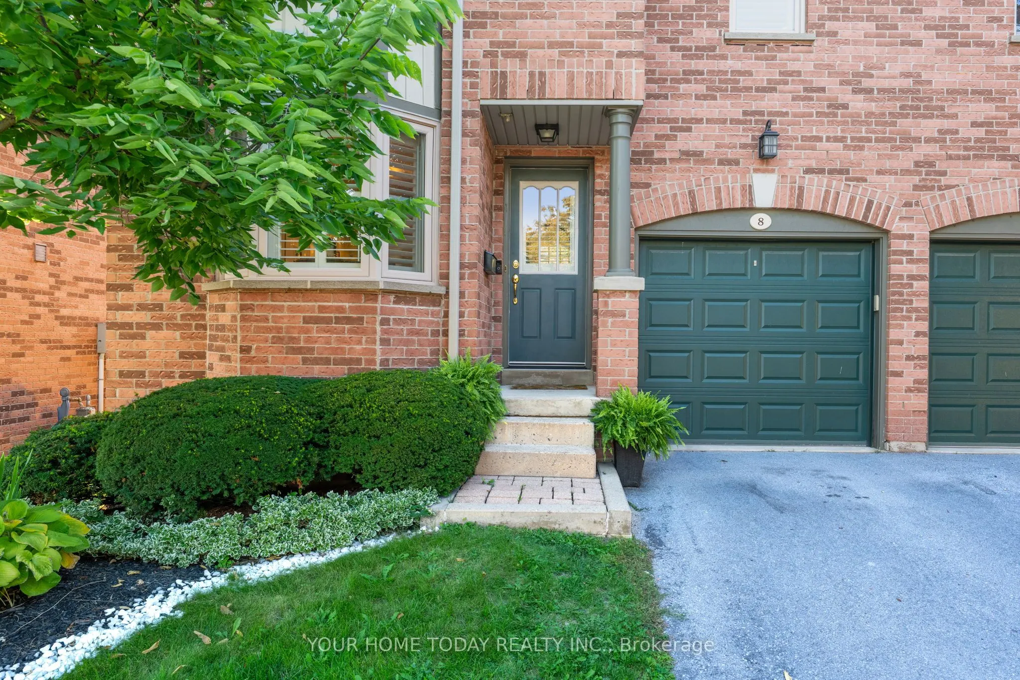 76 River Drive, #8