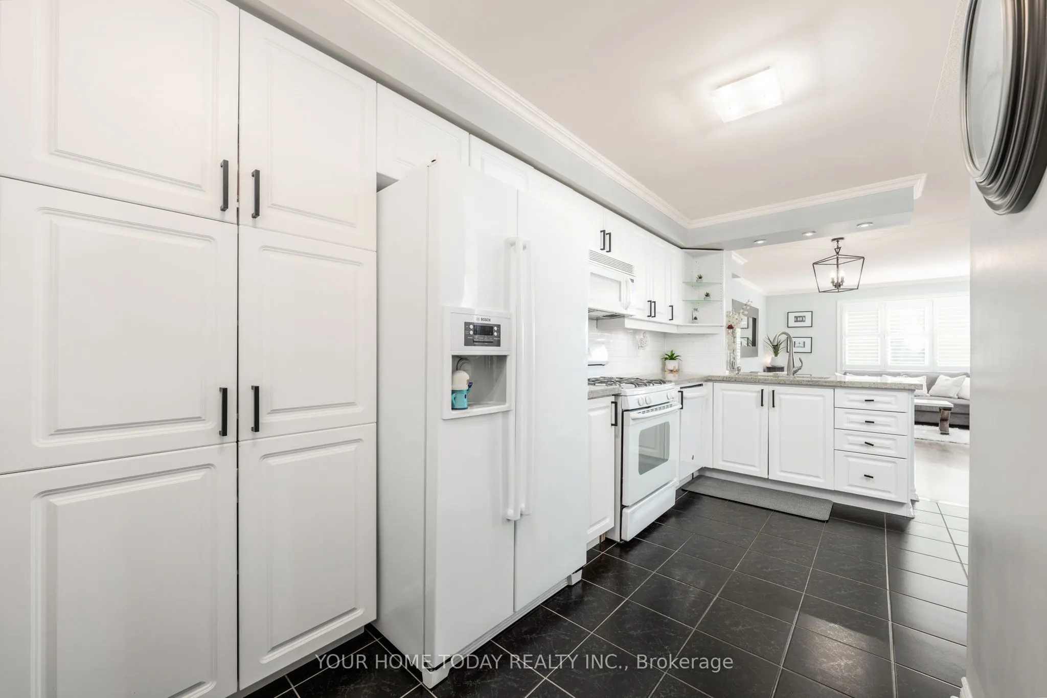 76 River Drive, #8