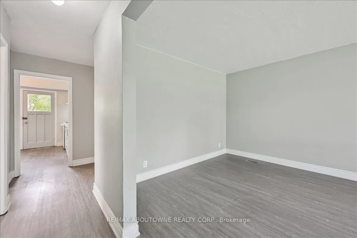 203 Nelson Street, #1