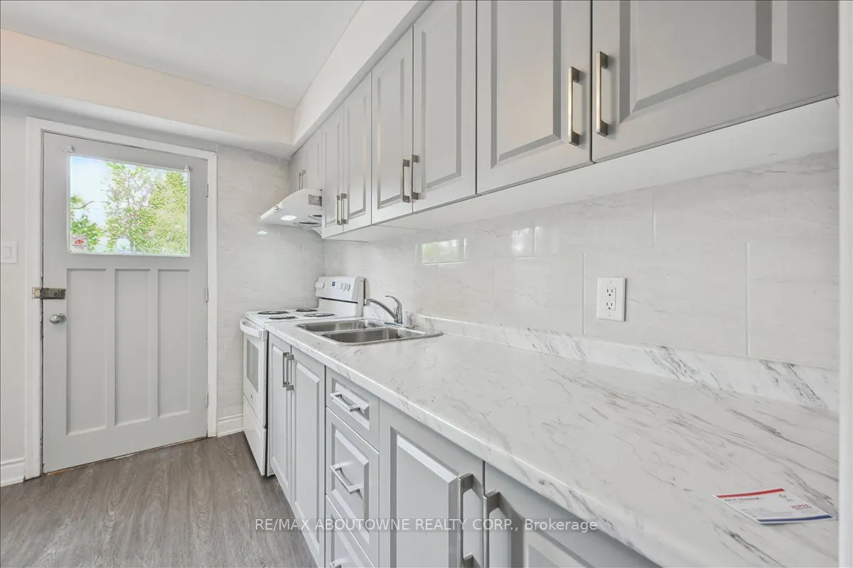 203 Nelson Street, #1