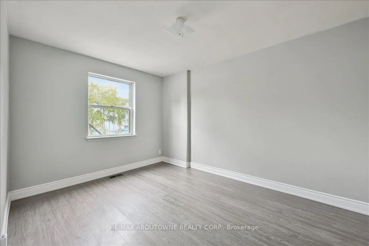 203 Nelson Street, #1