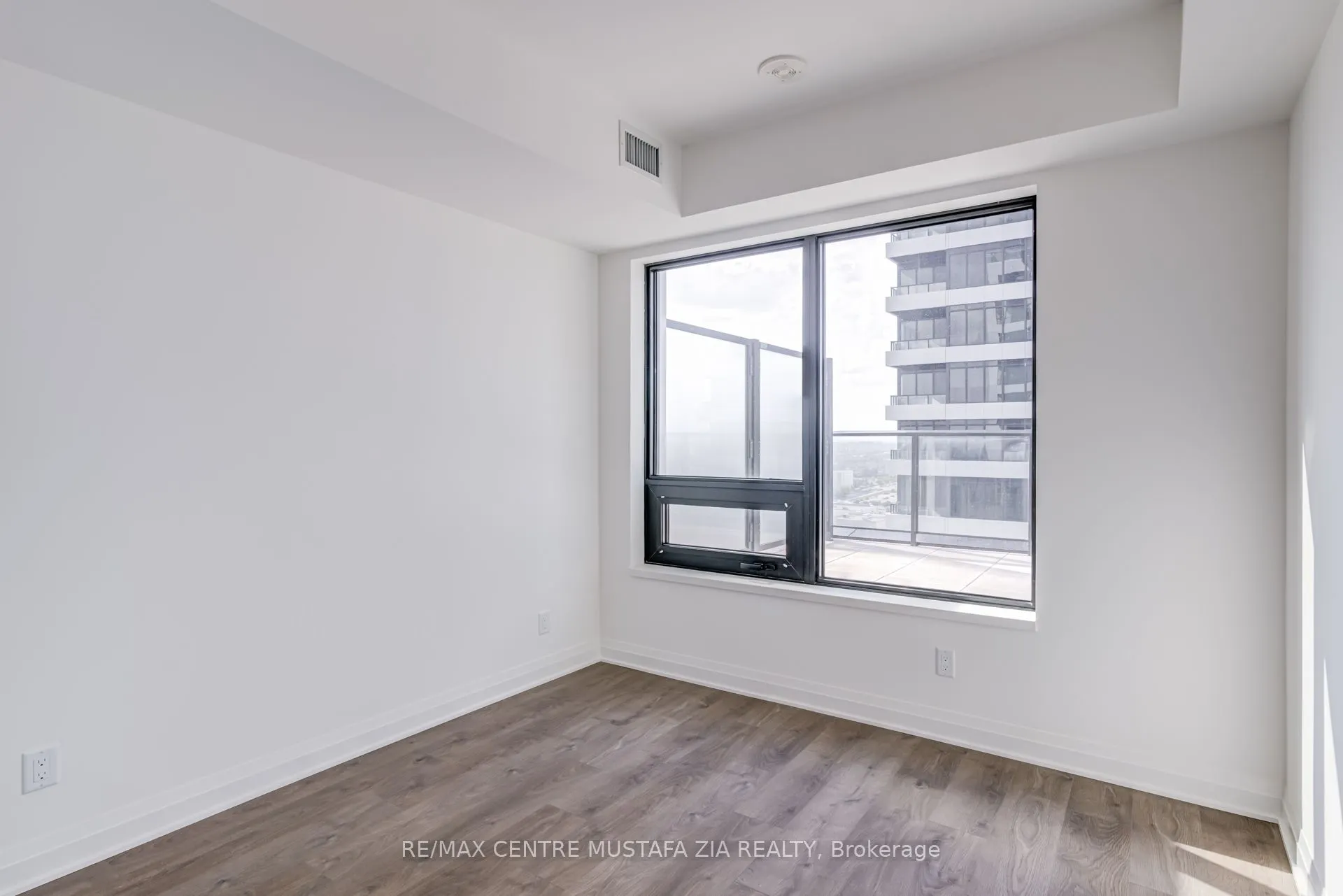 4015 The Exchange, #1908
