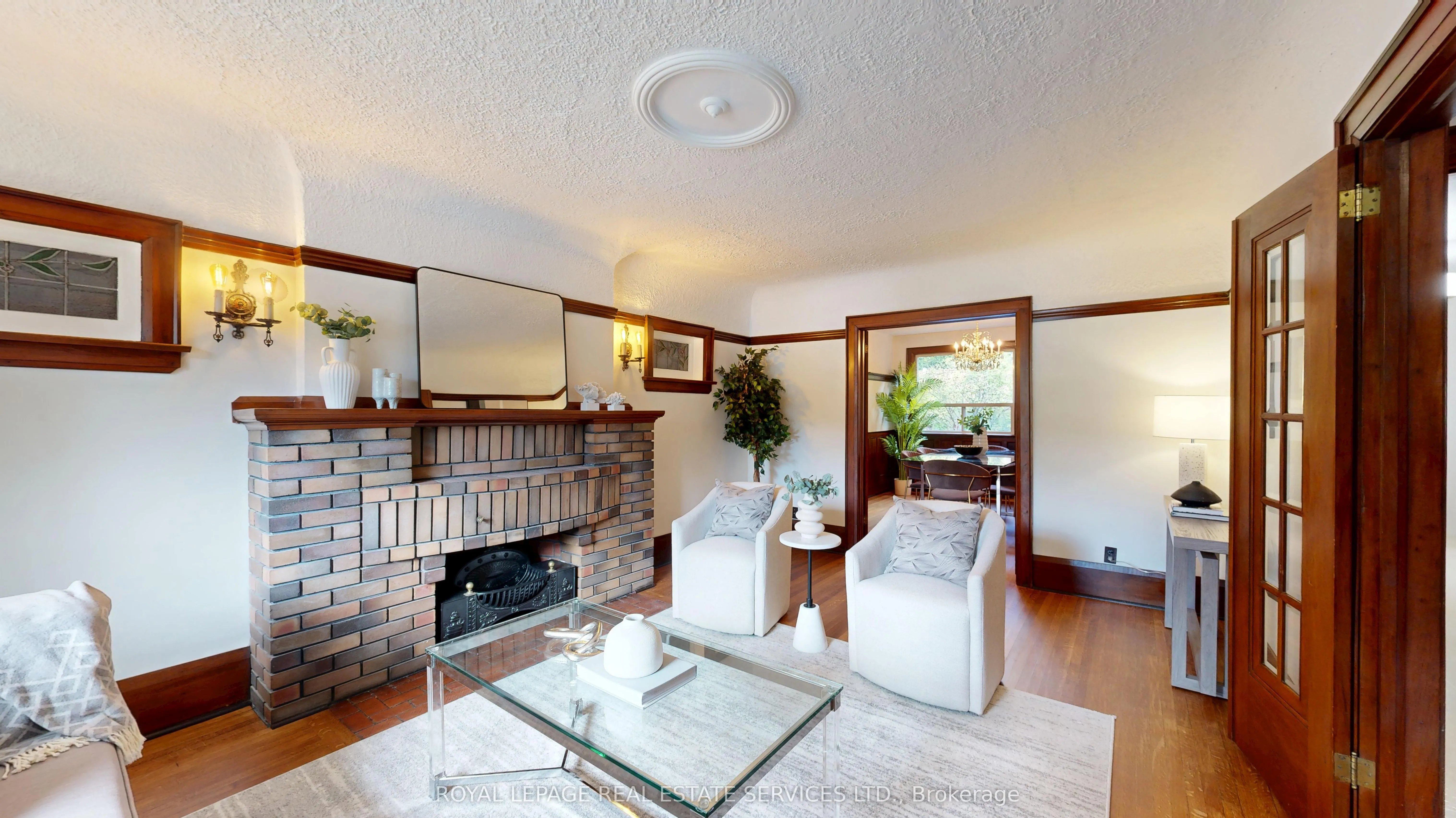 22 Elora Road