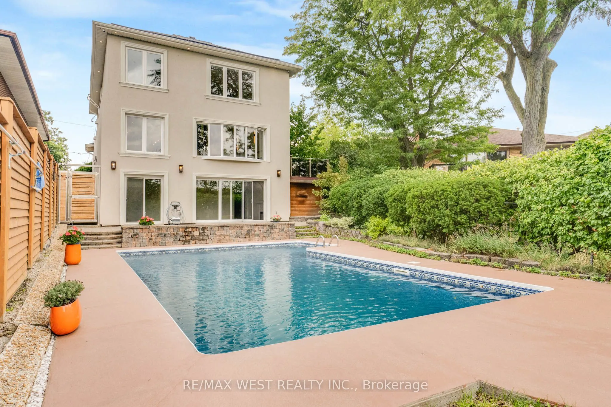 130 Saturn Road