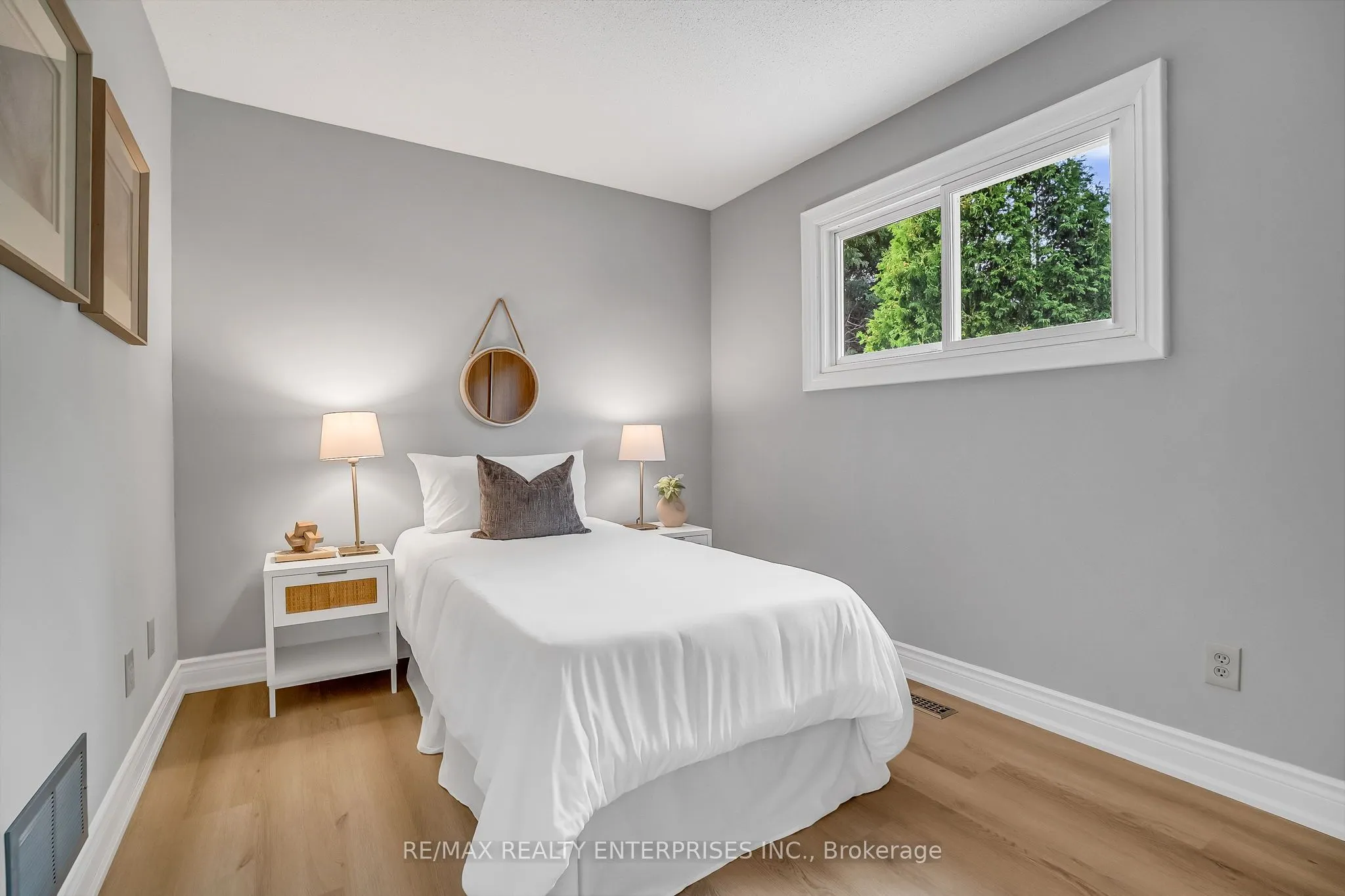 4 Wesmorland Avenue