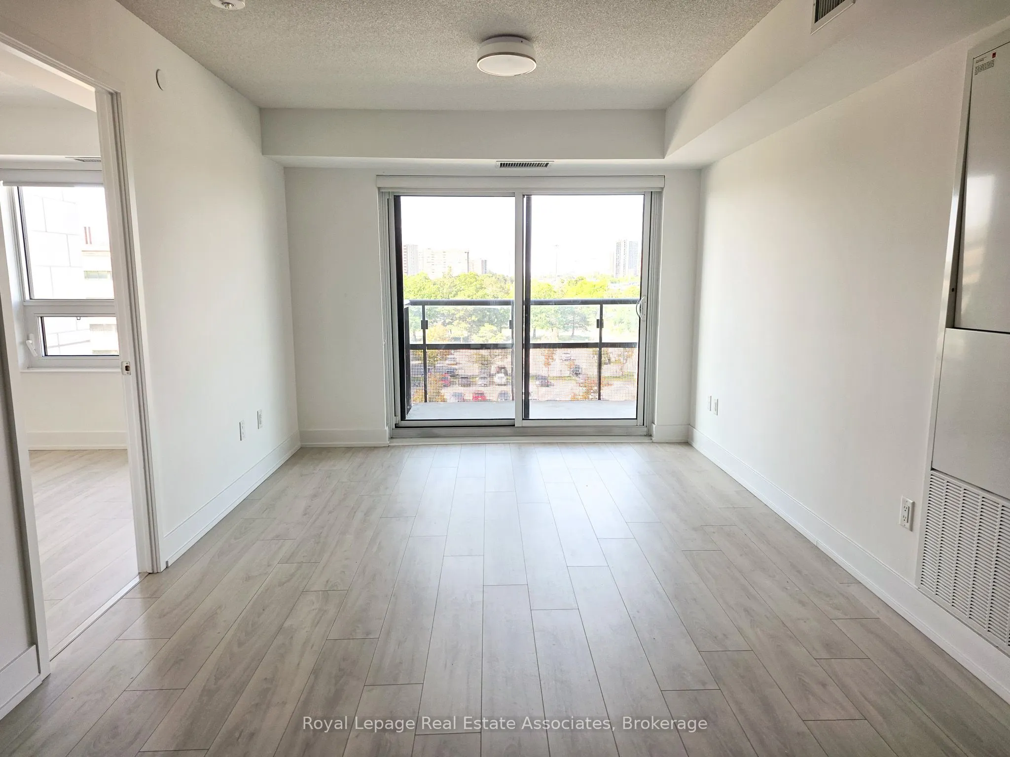 10 Eva Road, #405
