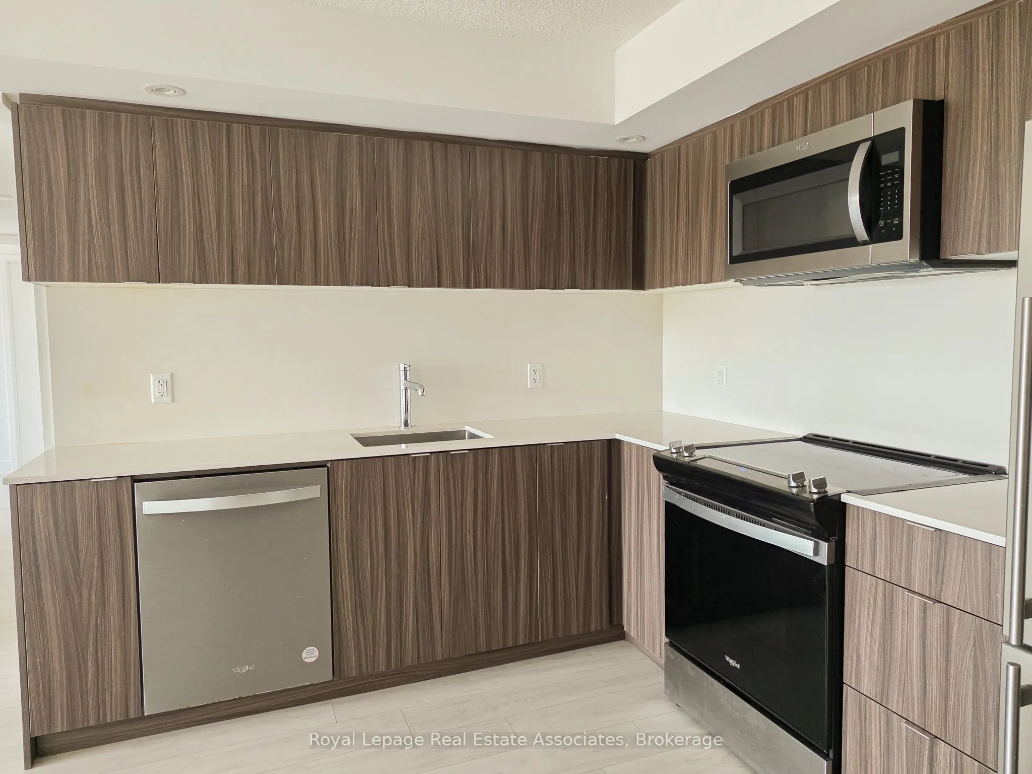10 Eva Road, #405