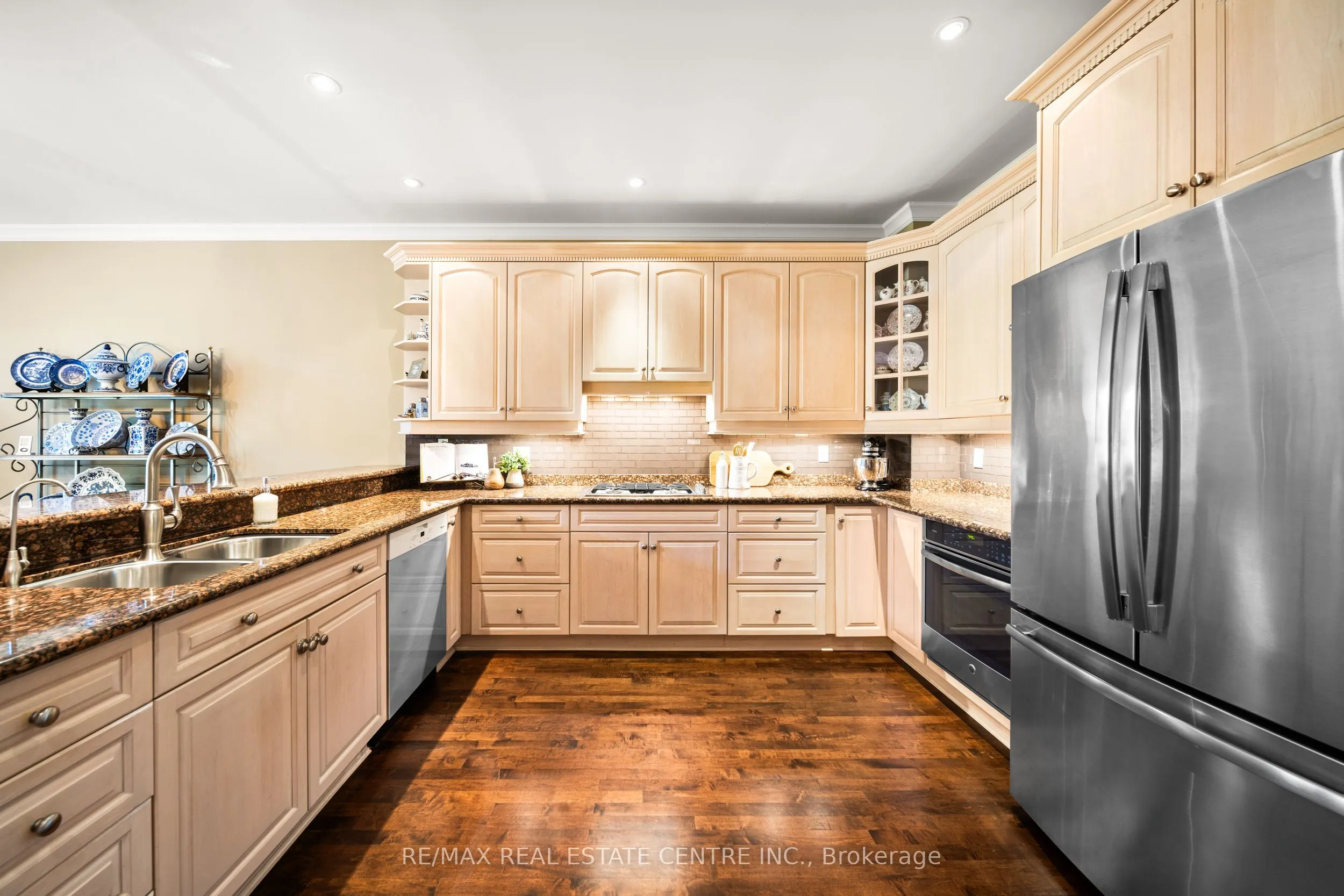 4165 Stonebridge Crescent, #13