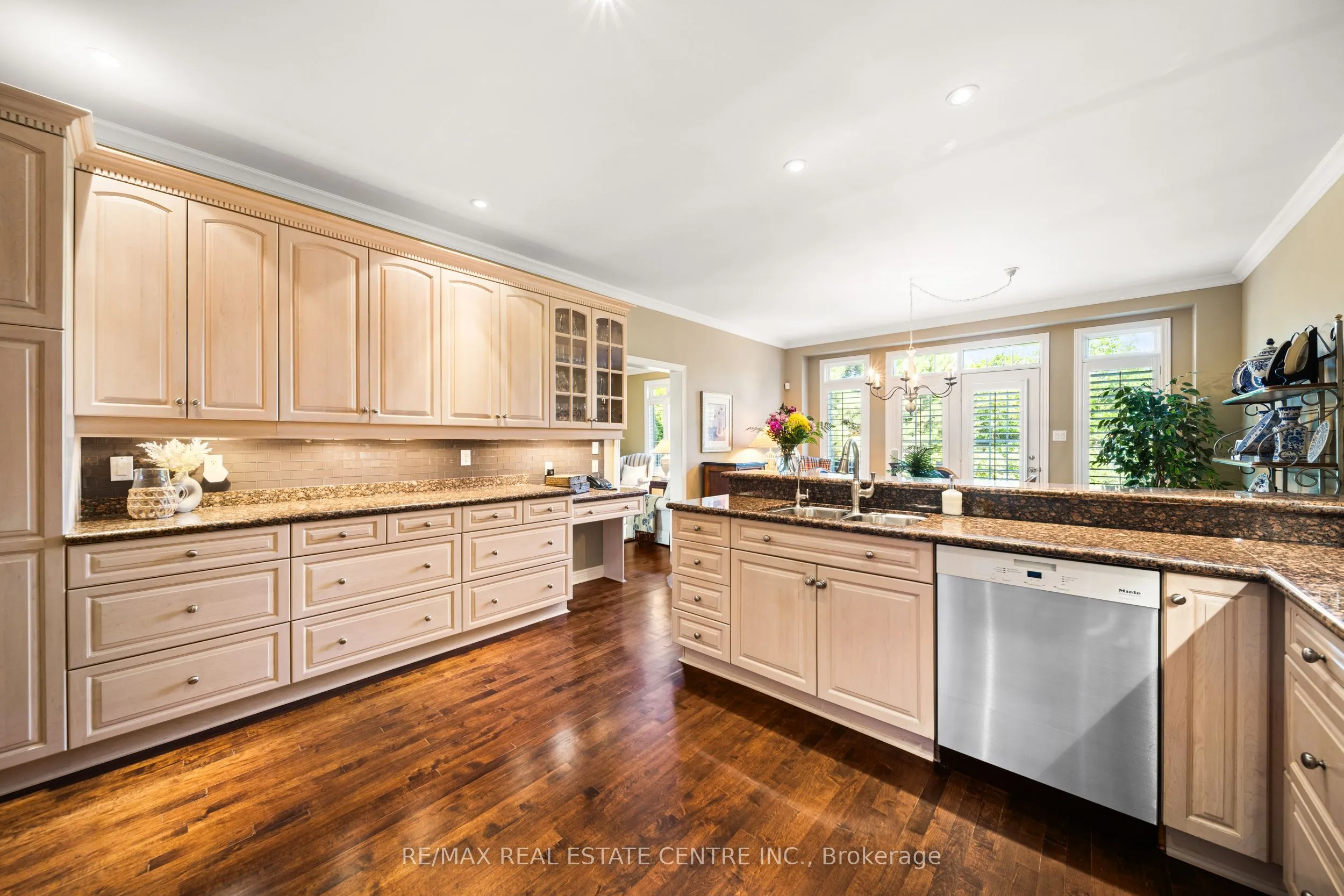 4165 Stonebridge Crescent, #13
