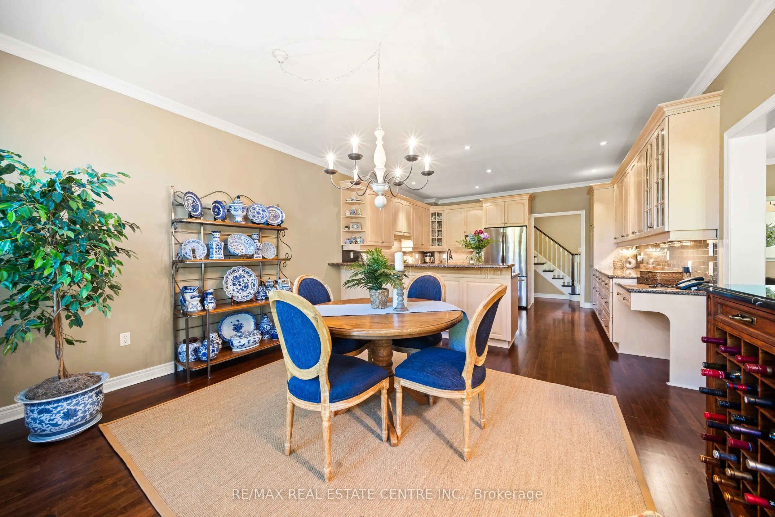 4165 Stonebridge Crescent, #13