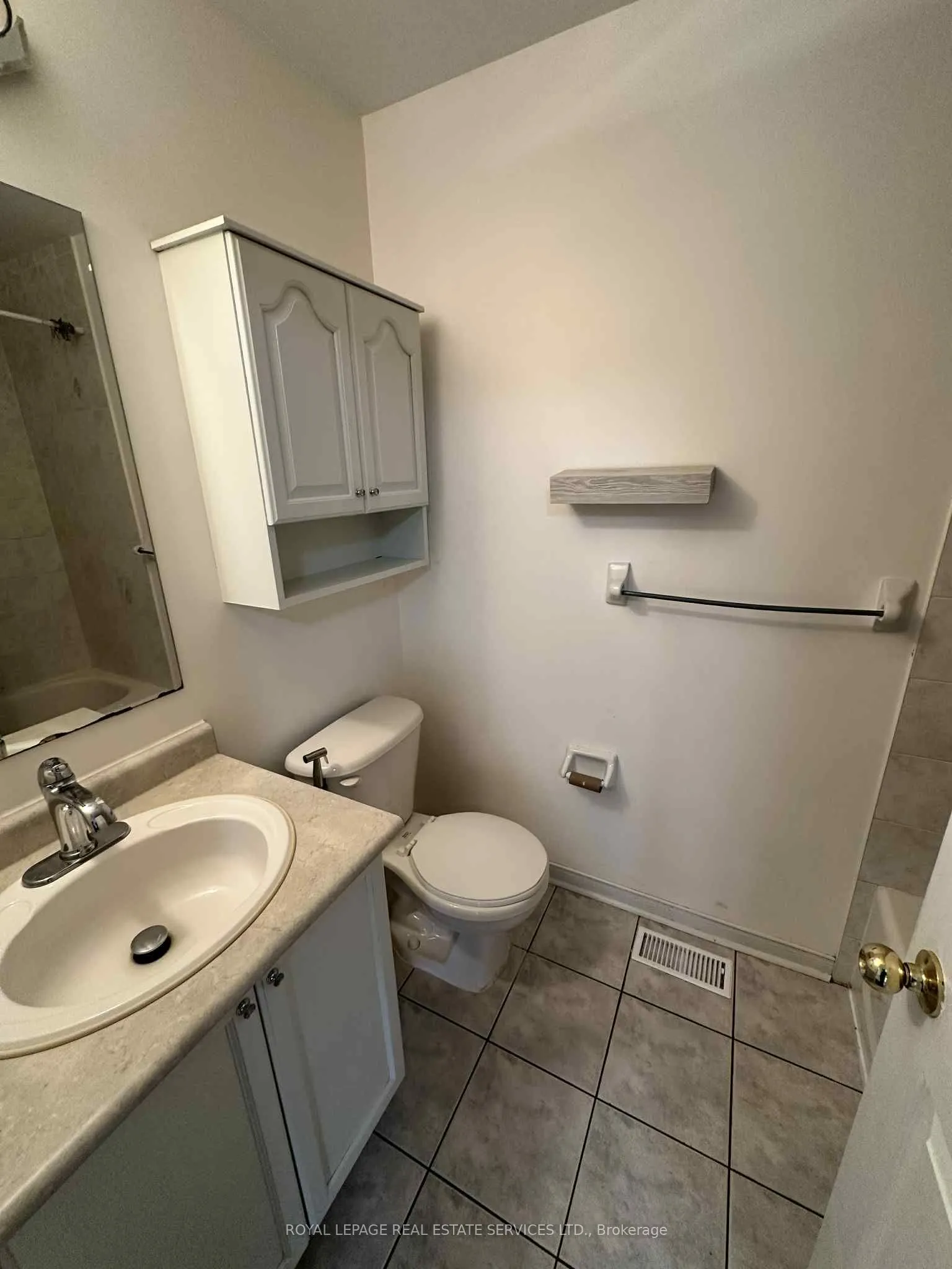 7302 Cork Tree Row