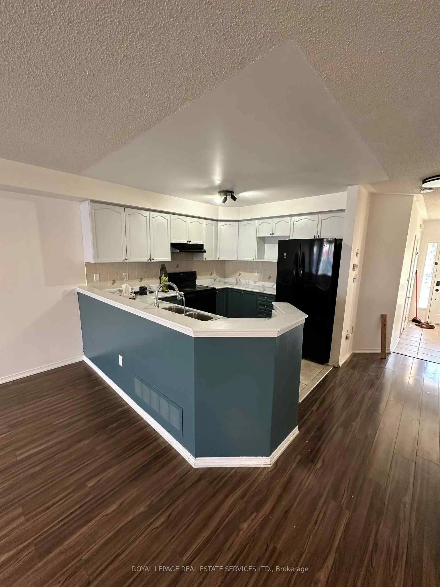 7302 Cork Tree Row