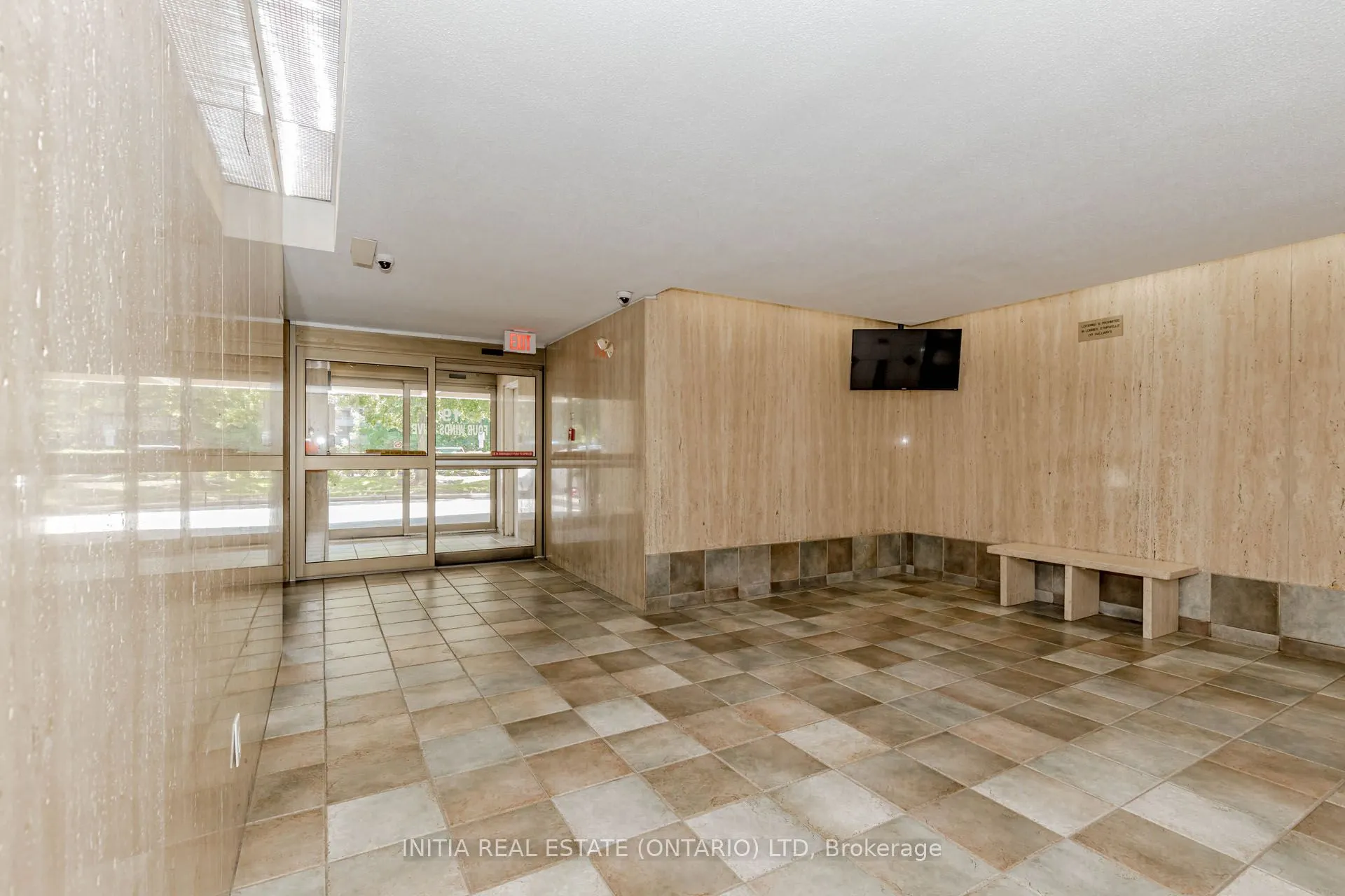 19 Four Winds Drive, #807