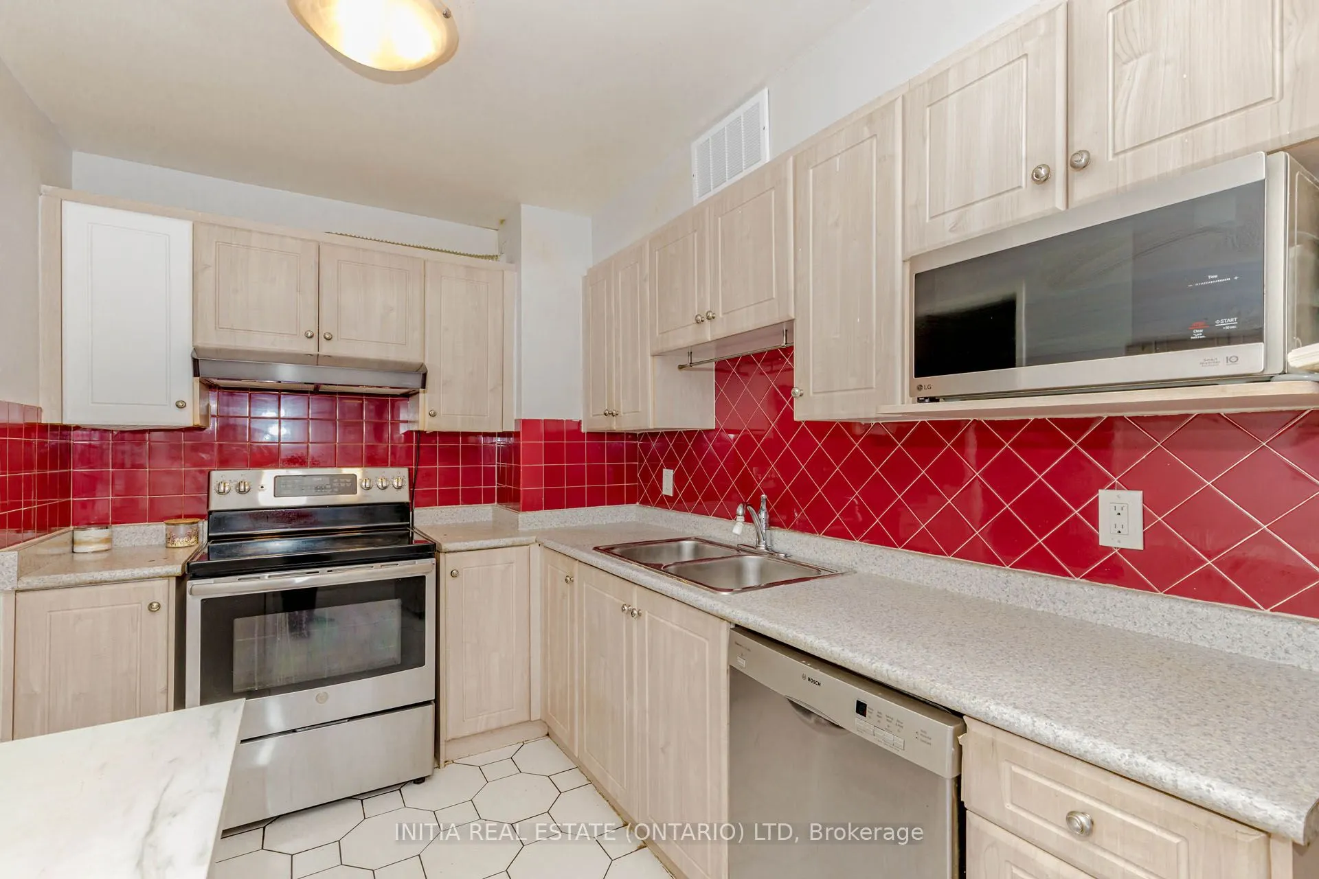 19 Four Winds Drive, #807
