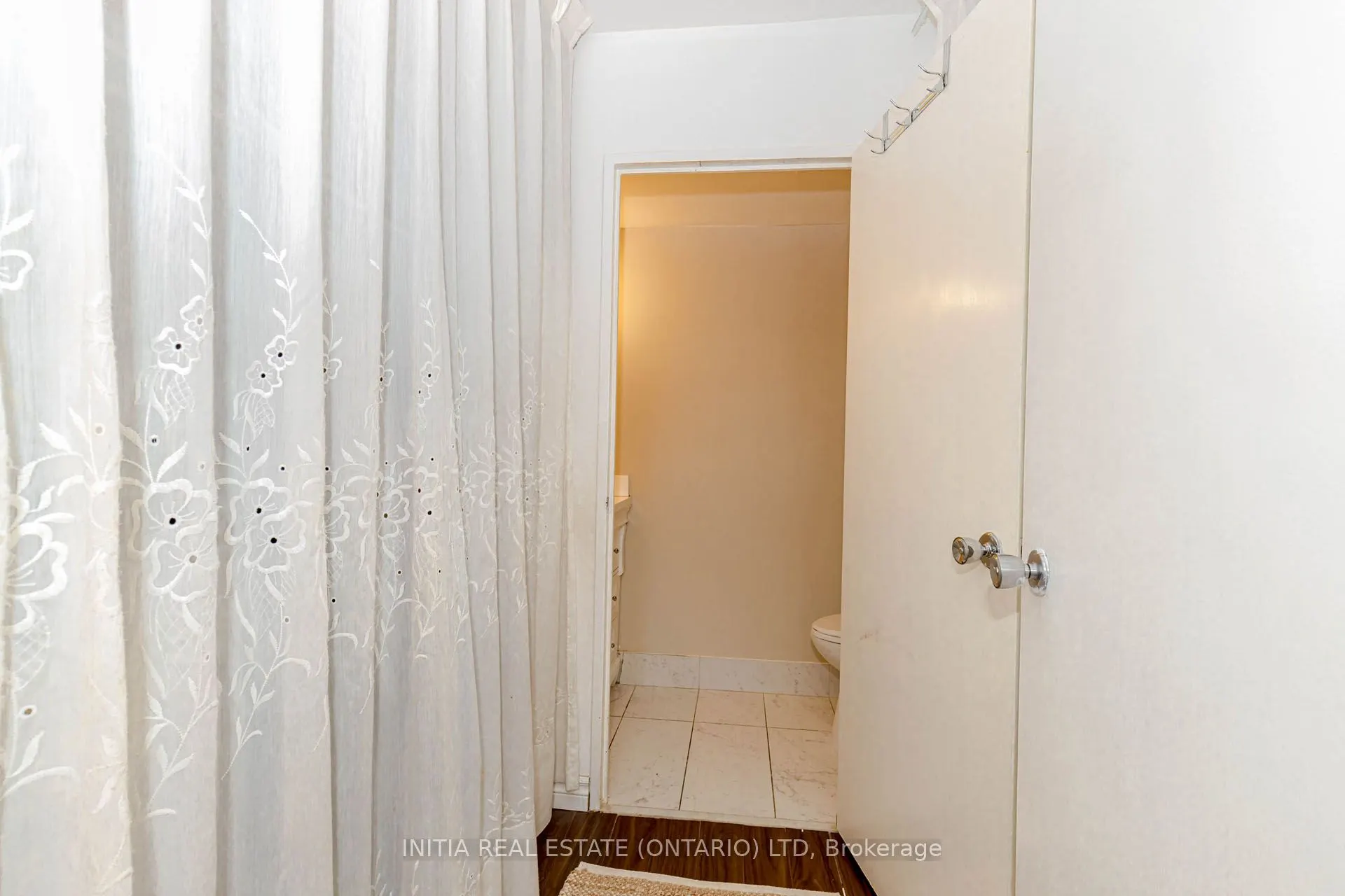 19 Four Winds Drive, #807