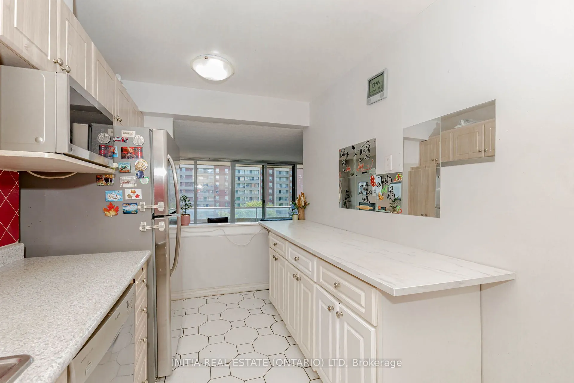 19 Four Winds Drive, #807