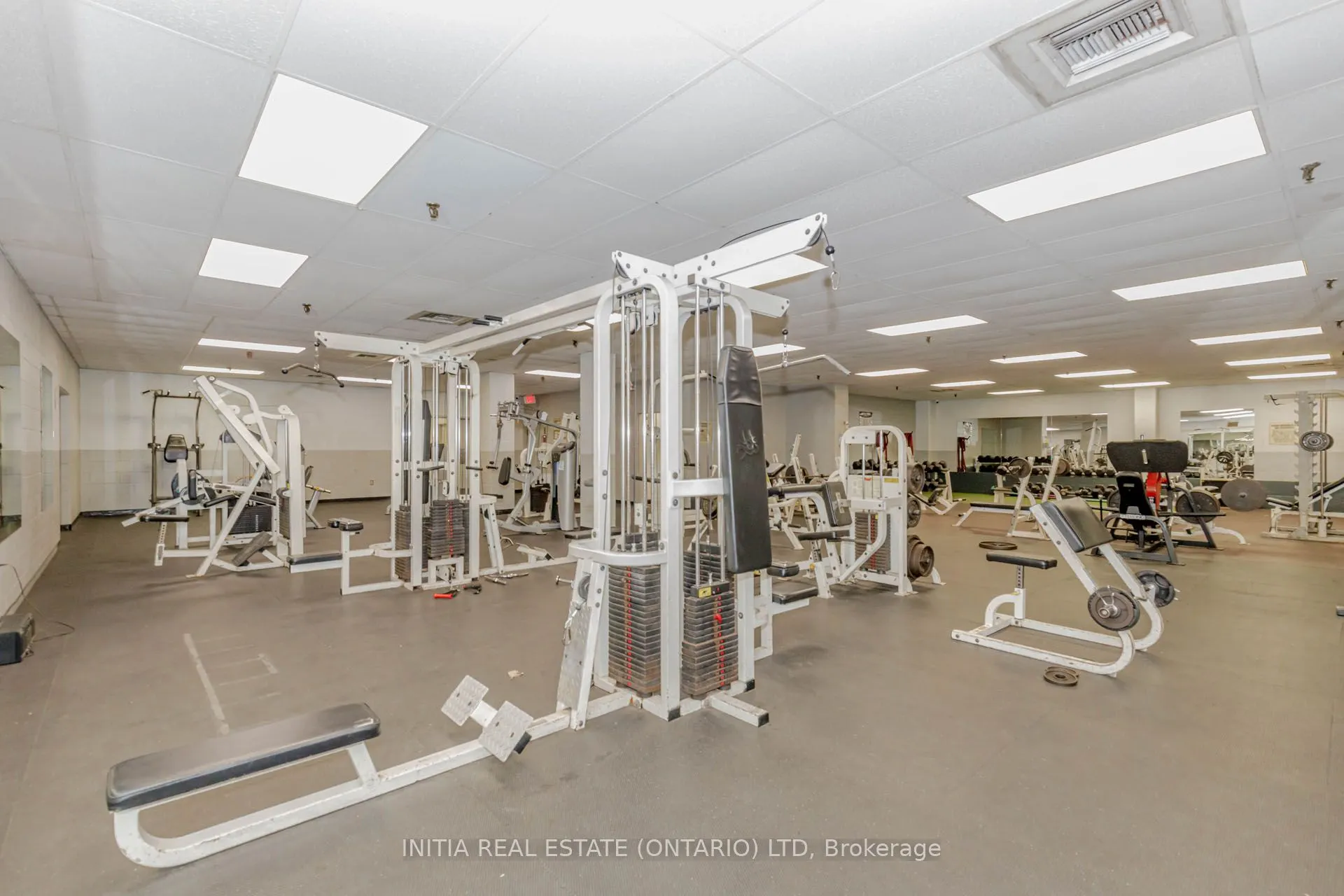 19 Four Winds Drive, #807