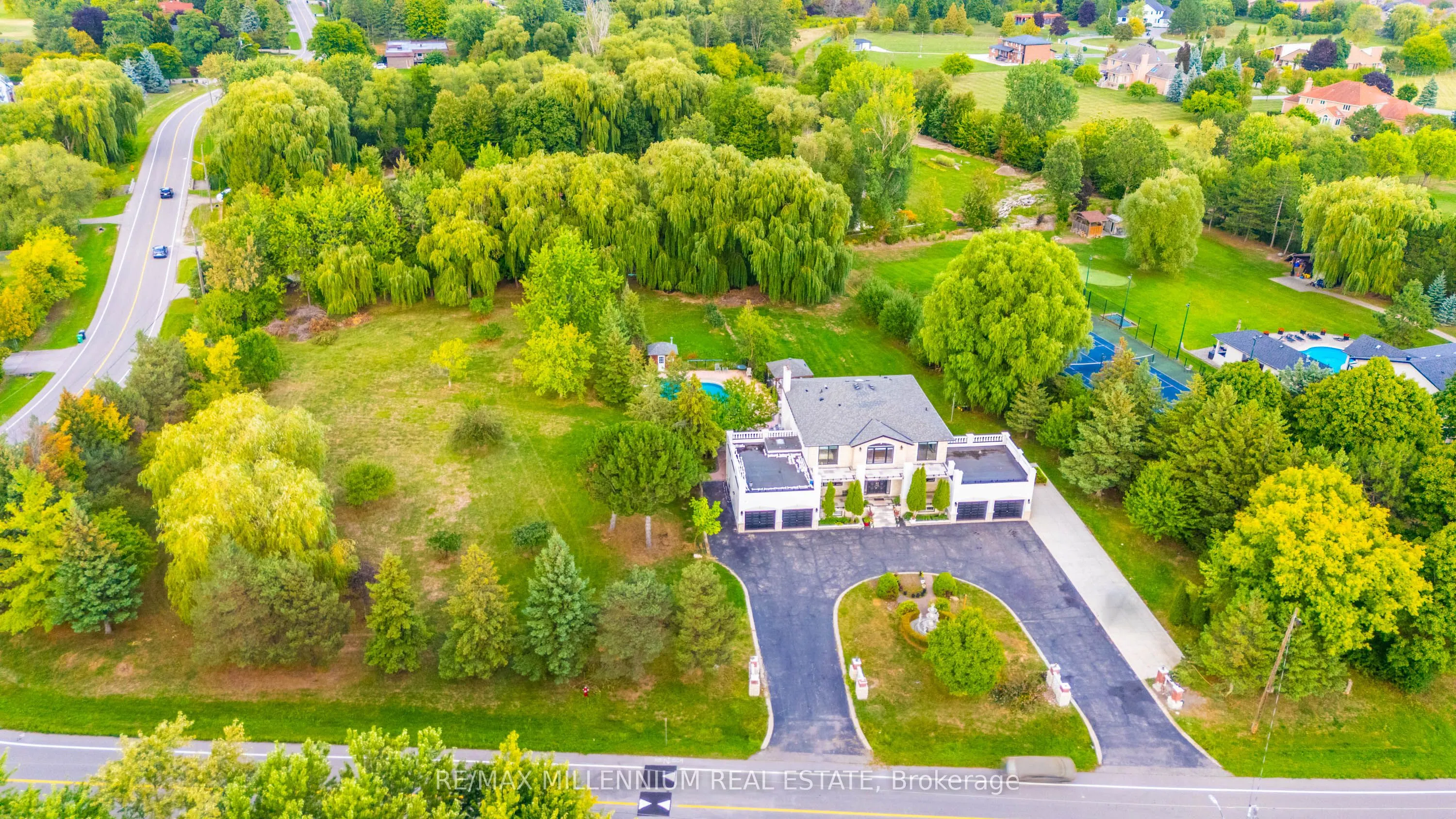 15 Julian Drive