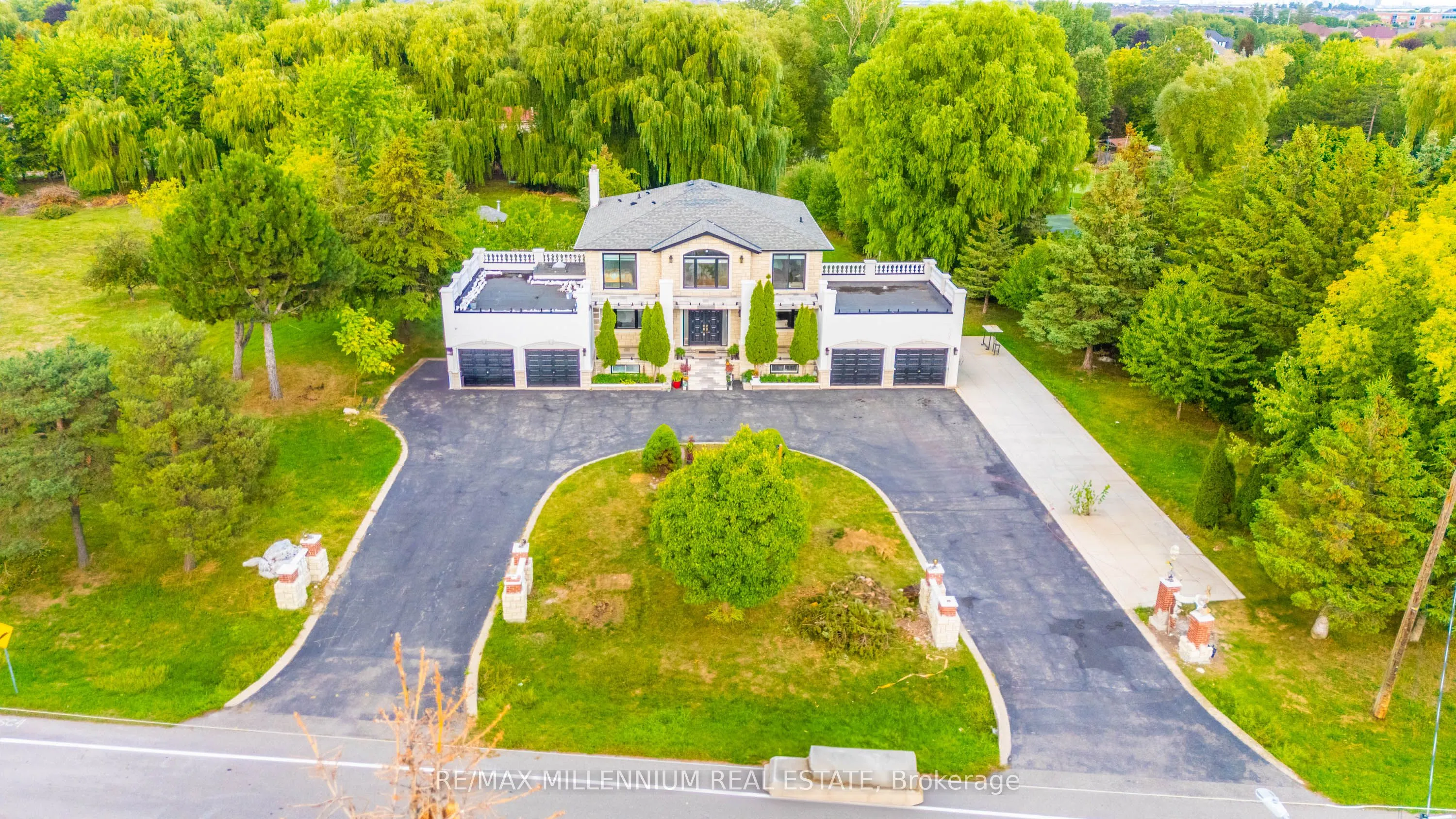 15 Julian Drive