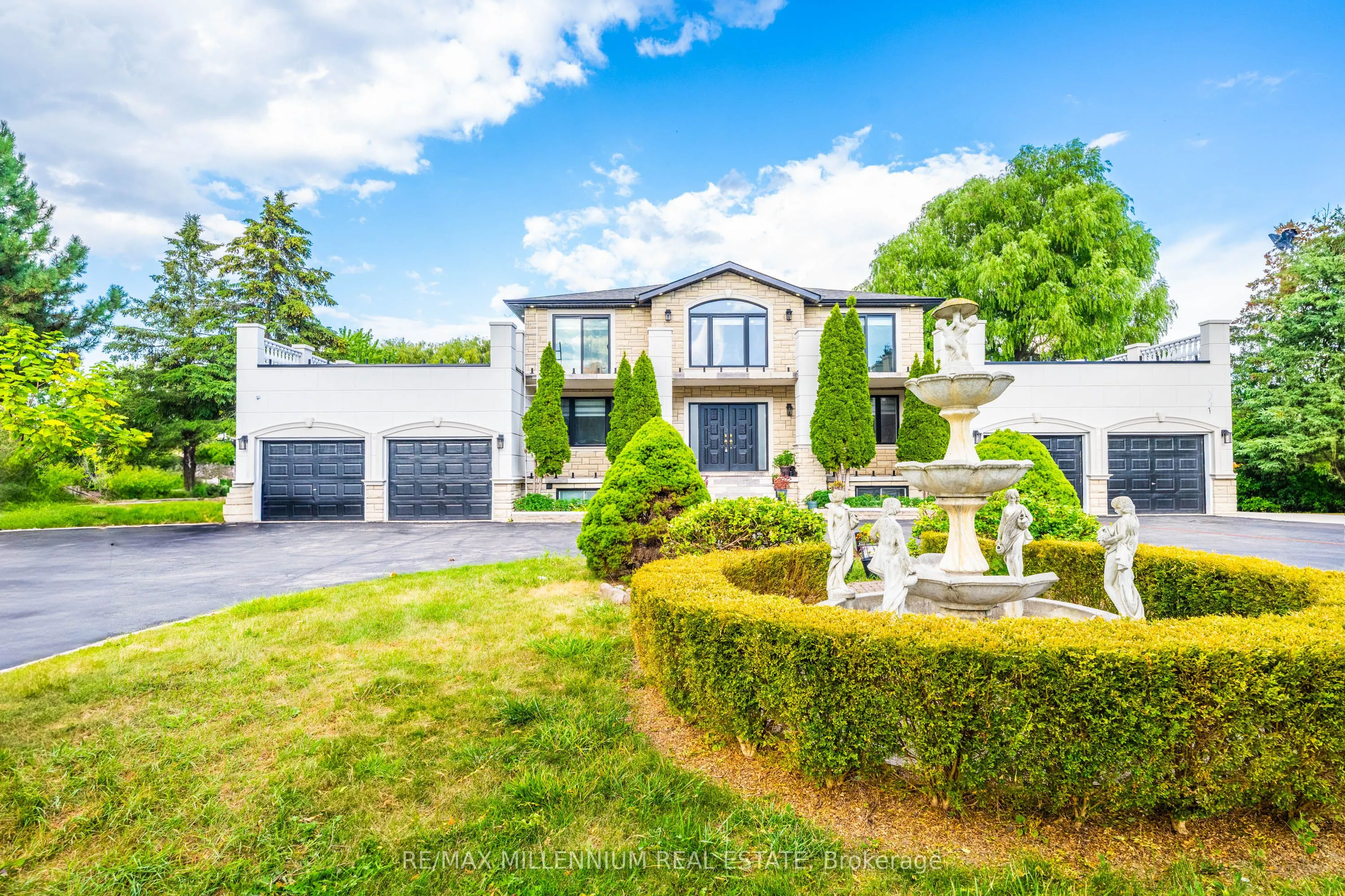 15 Julian Drive