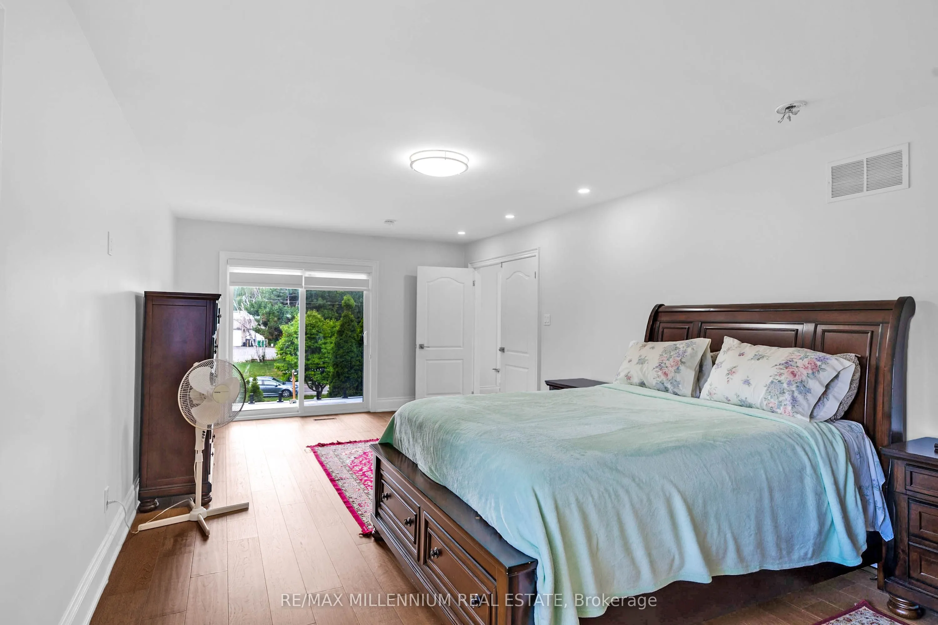 15 Julian Drive