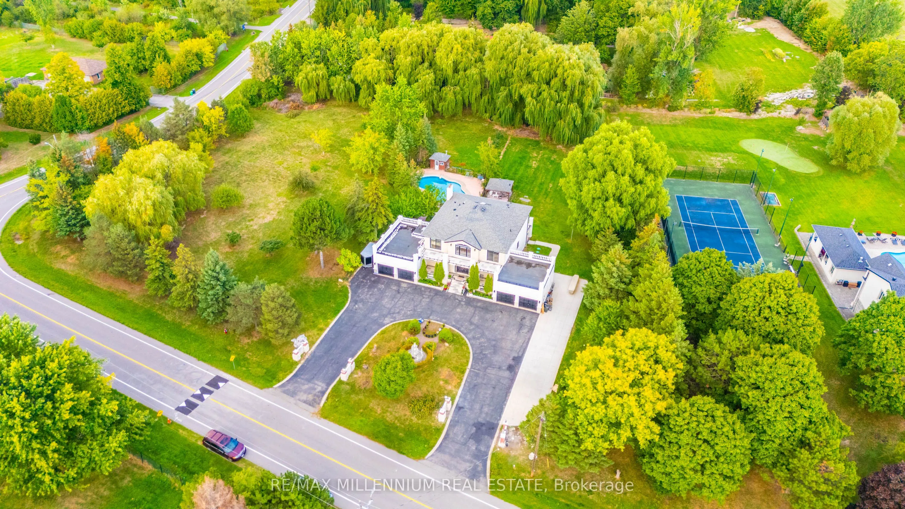 15 Julian Drive