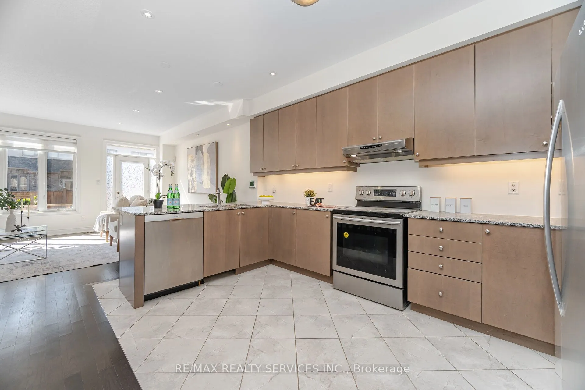 7 Lady Evelyn Crescent