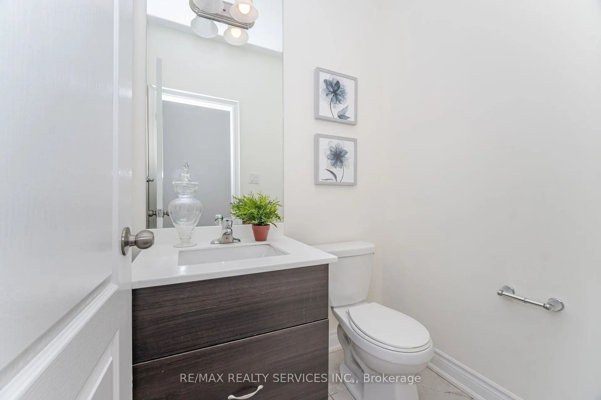 7 Lady Evelyn Crescent