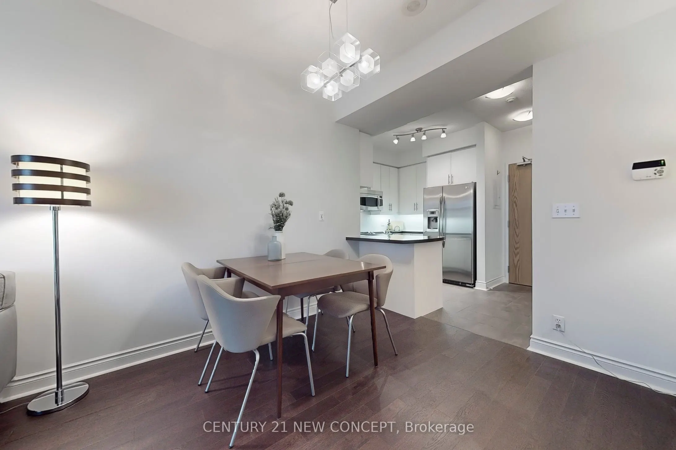 1900 Lake Shore Boulevard W, #704