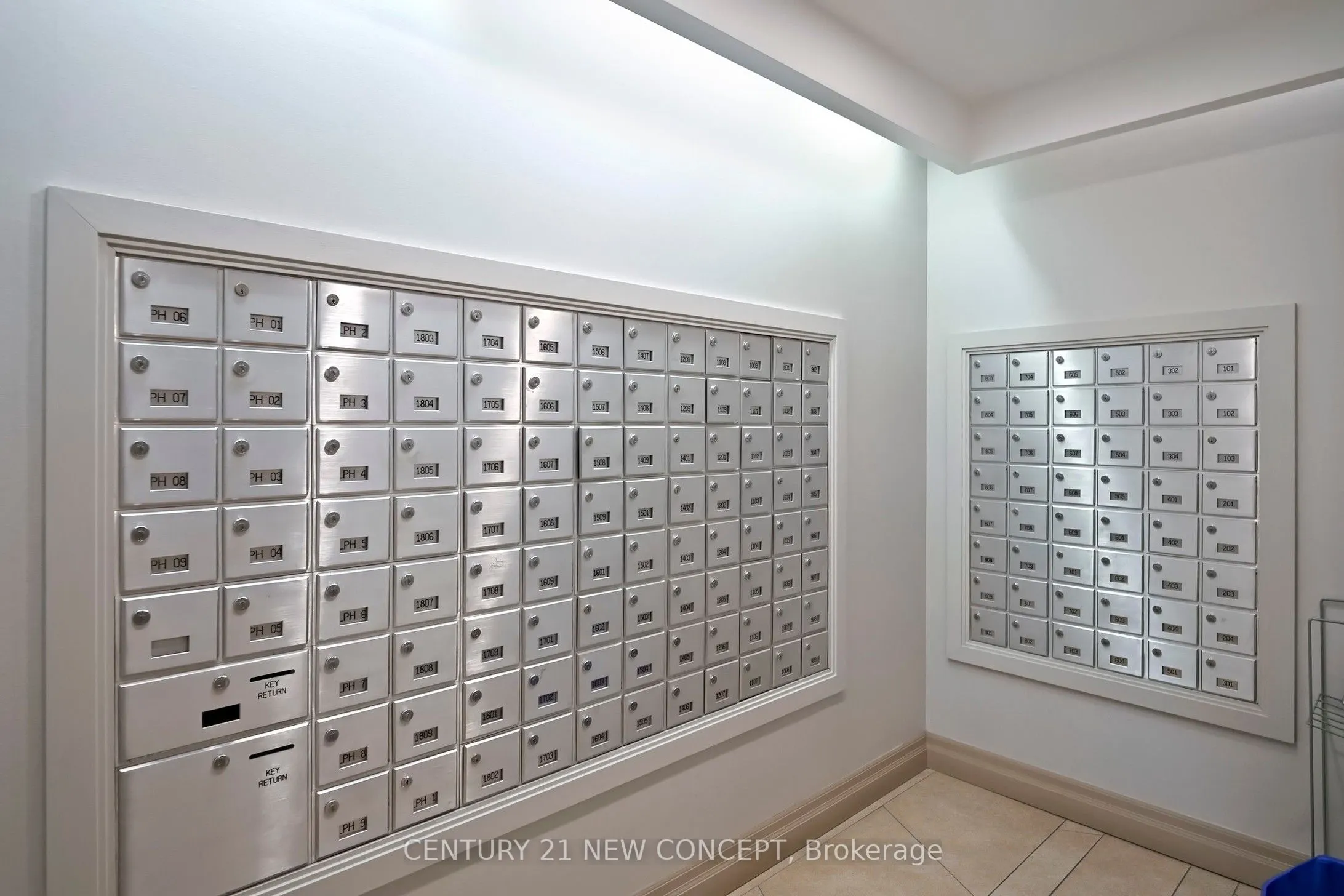 1900 Lake Shore Boulevard W, #704