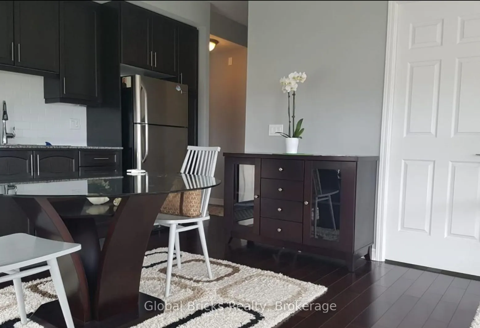 15 James Finlay Way, #738