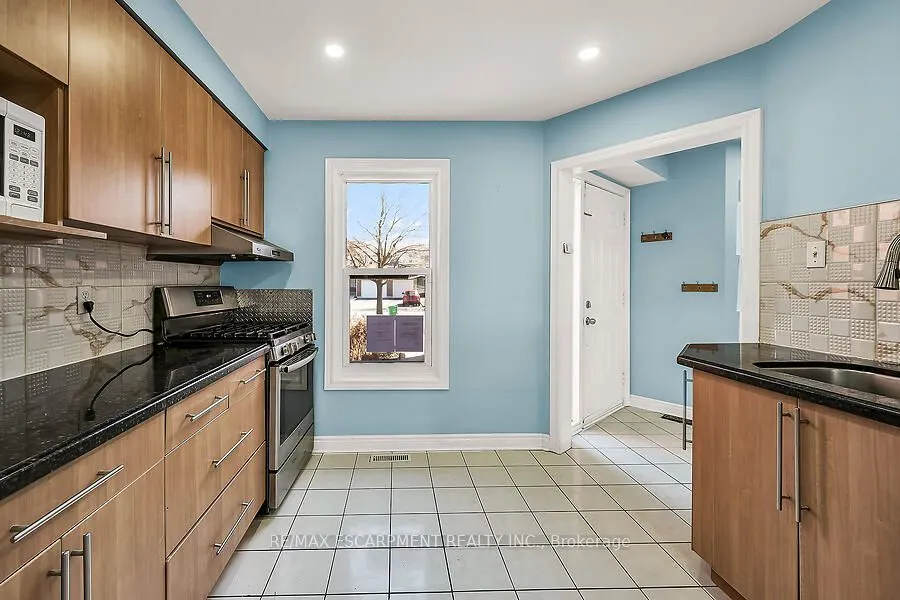39 Blue Spruce Street