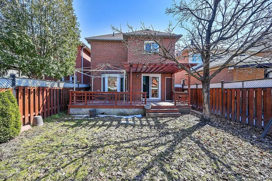 39 Blue Spruce Street