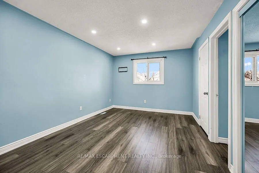 39 Blue Spruce Street