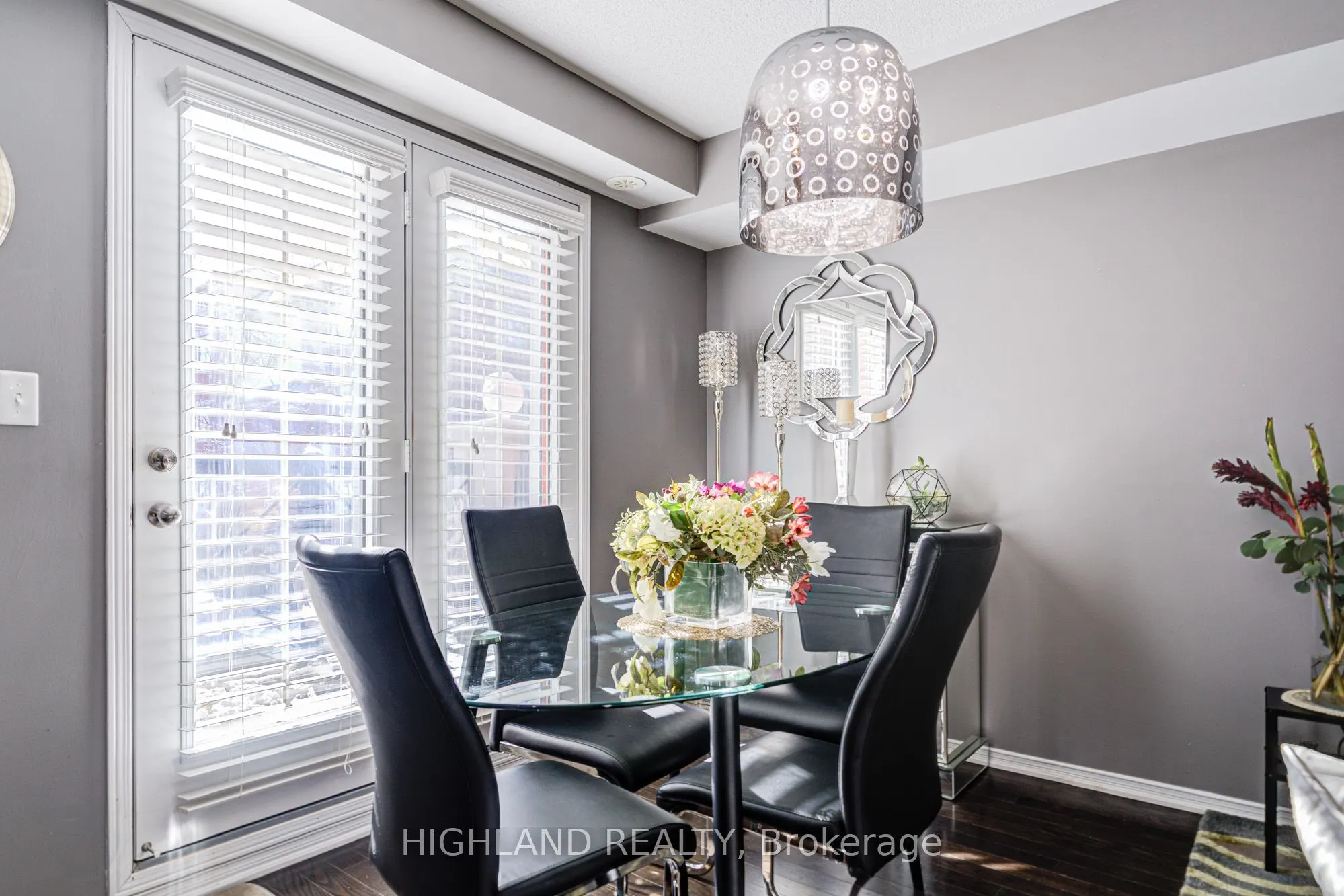 2460 Post Road, #7